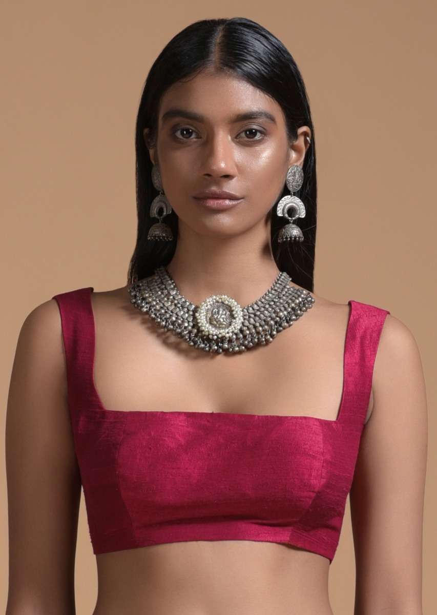 maroon_sleeveless_blouse_in_raw_silk_with_square_neckline_online_-_kalki_fashion_2_04ddbdab-c171-4cf1-8707-a247c7927758.jpg