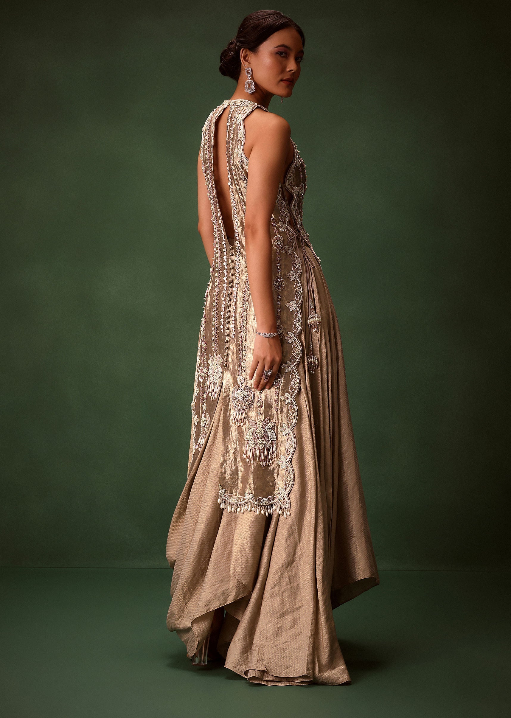 mauve_dhoti_drape_skirt_brocade_embroidered-sg278776_6__nasto_cff09497-2e39-43af-81f4-c8cfad9774ce.jpg