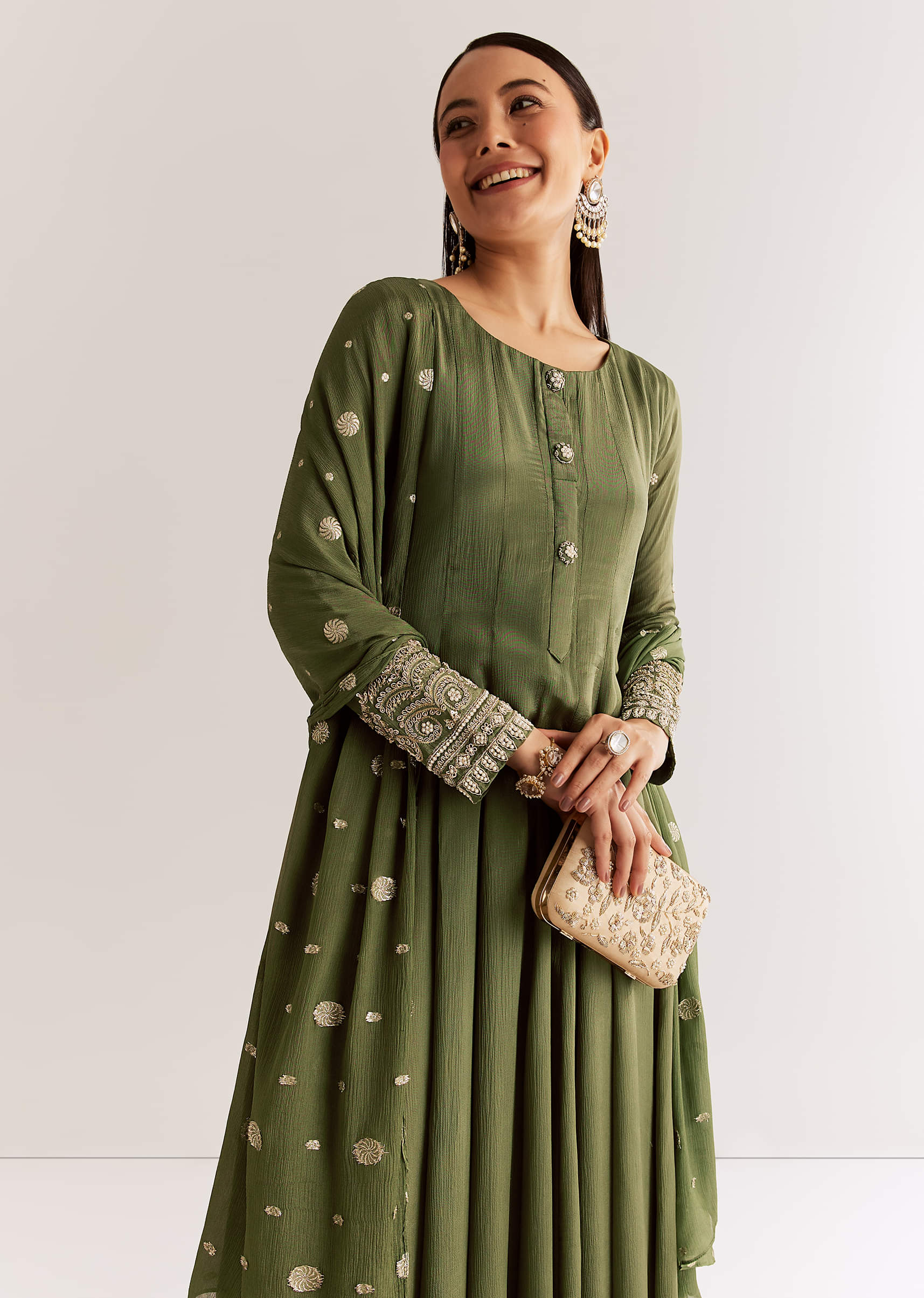 mehendi-green-chinon-kurta-set-with-zardosi-and-butti-work-sg312072-1_5297da68-38b7-478f-b8d9-f280578fe1d7.jpg