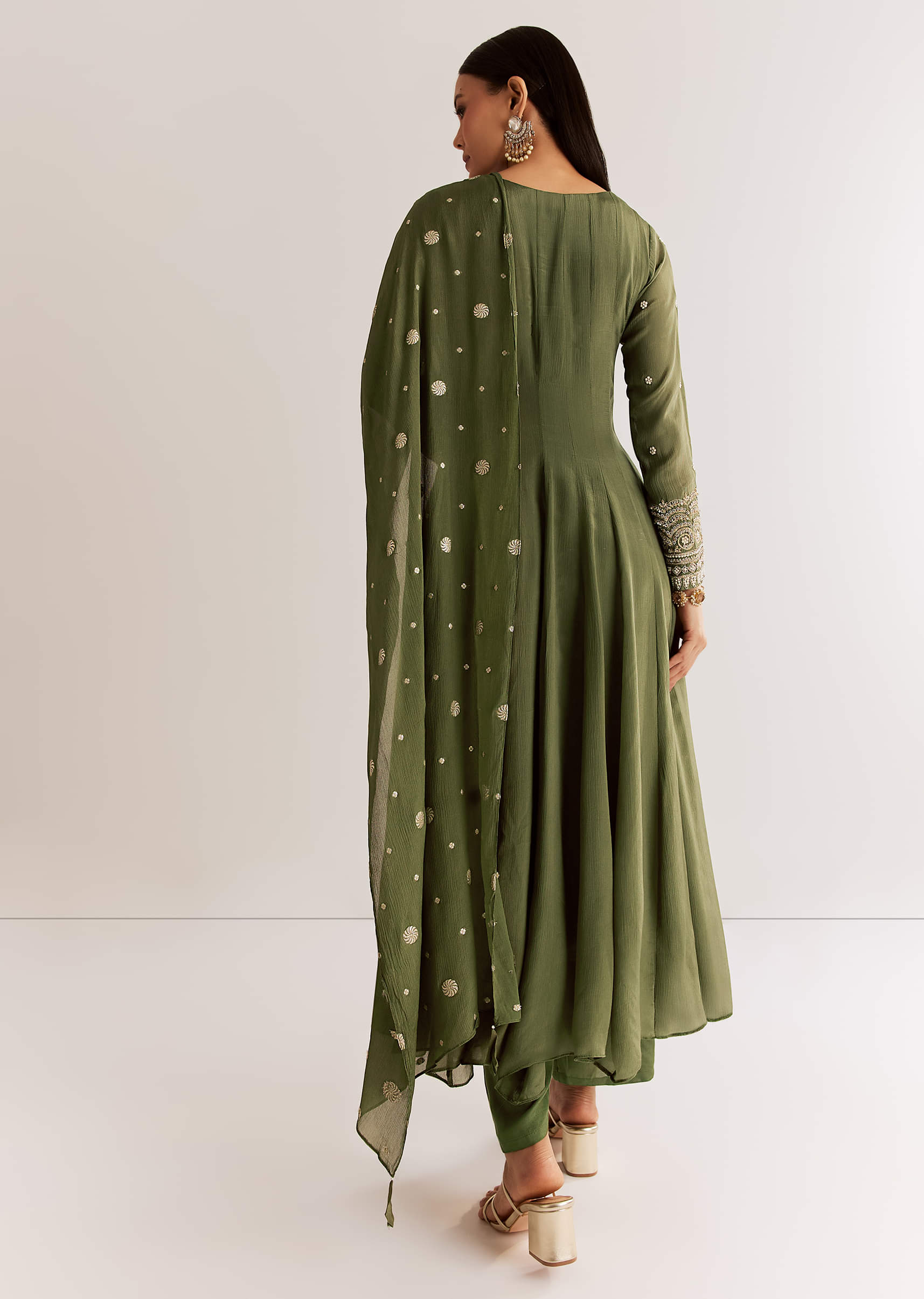mehendi-green-chinon-kurta-set-with-zardosi-and-butti-work-sg312072-5_7fcd069d-b35a-4093-b6b7-a0e9302ded39.jpg