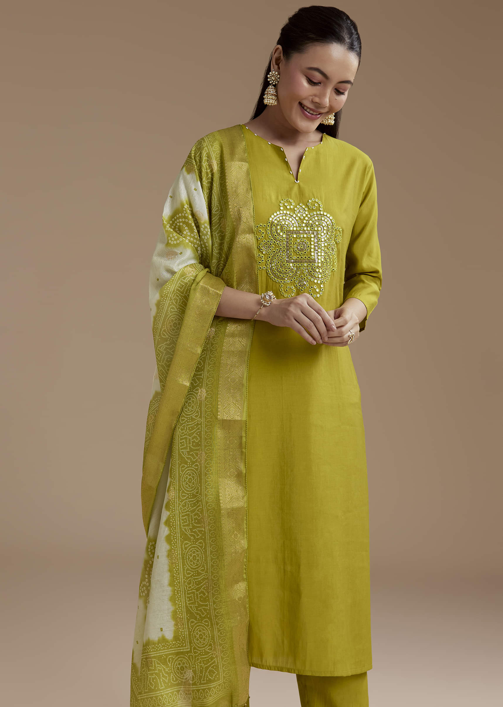 mehendi-green-cotton-silk-kurta-set-with-foil-mirror-sg348393-4_e1c13cb6-dc15-4b6d-a0a7-1a2712ba872e.jpg