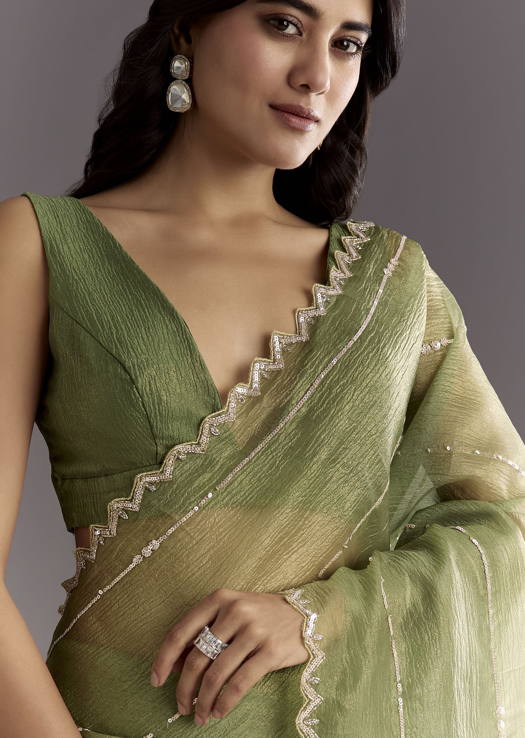 mehendi-green-crushed-tissue-saree-with-embroidered-scallop-border-sg294615-3_527c0dd9-2916-4949-82d9-5ef2835f951e.jpg