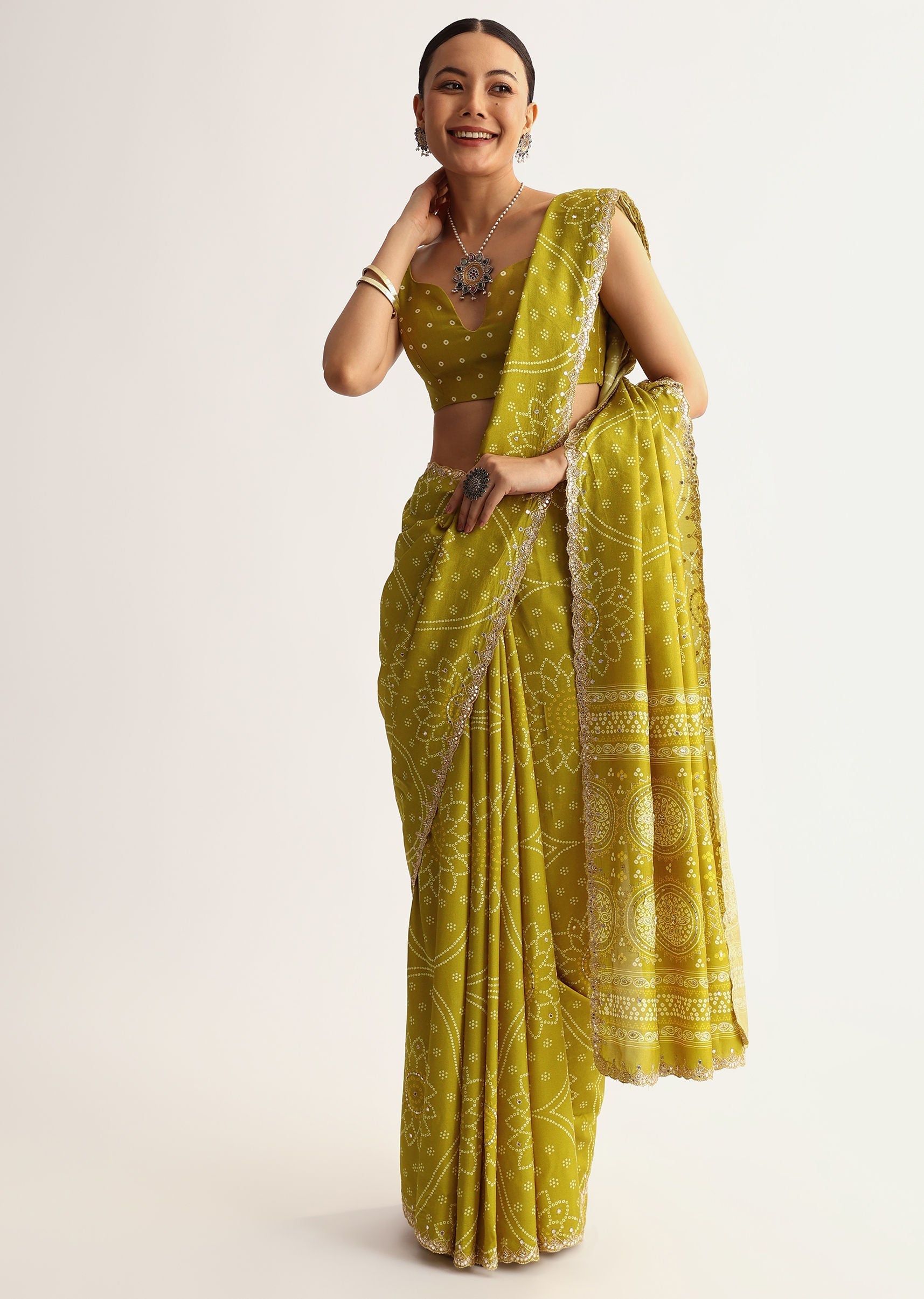 mehendi-green-patola-printed-georgette-saree-with-scallop-border-sg316228-3_0f09e74a-cdd7-4160-8096-0b3da1462270.jpg