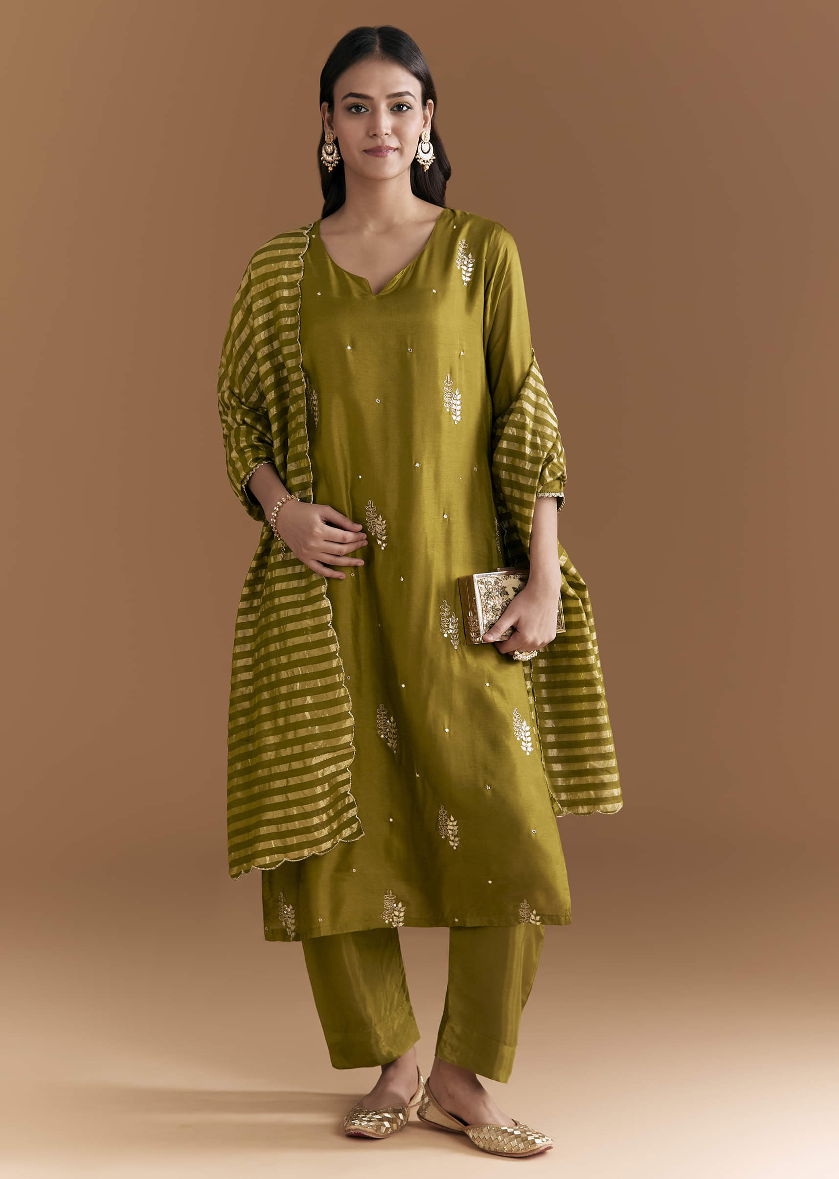 mehendi-green-silk-kurta-set-with-zari-and-gota-work-3.jpg
