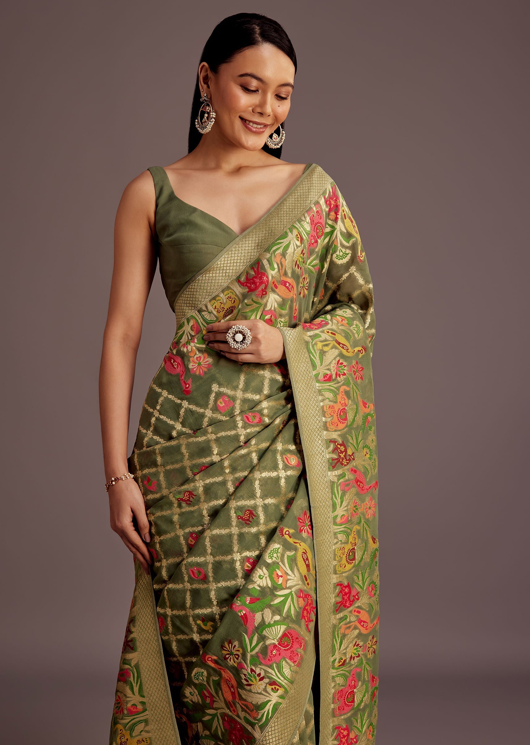 mehendi_green_georgette_saree_with_jaal_and_animal-bird_motifs-sg275671_14_25cd7ed8-ec51-42a5-9e48-6189c932328f.jpg