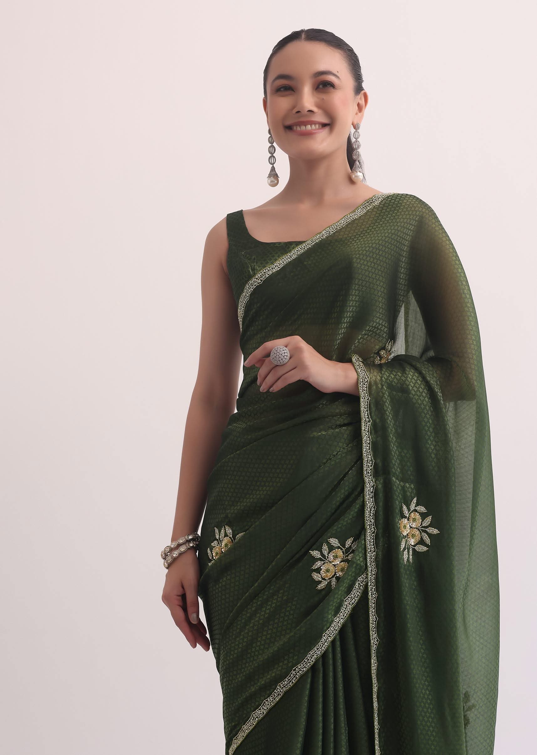 mehendi_green_jacquard_saree_in_cutdana_embroidery_with_unst-sg214317_6_0973663f-6bdc-4798-8592-233c3638bfe2.jpg