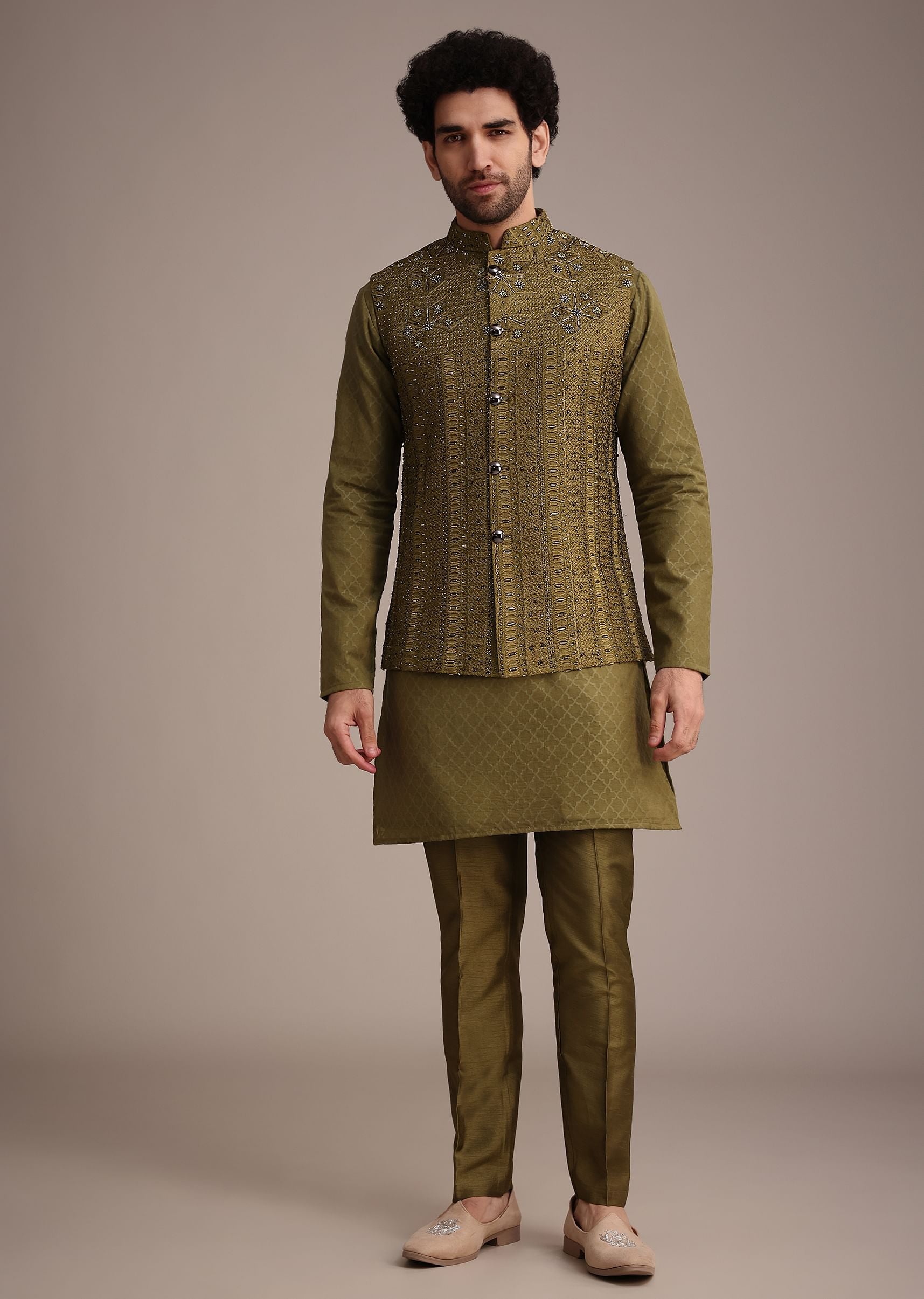 mehendi_green_silk_kurta_jacket_set_with_zardosi_and_thread_-sg251031_7_0bef1281-b675-4d7a-b088-c624f028ceb6.jpg