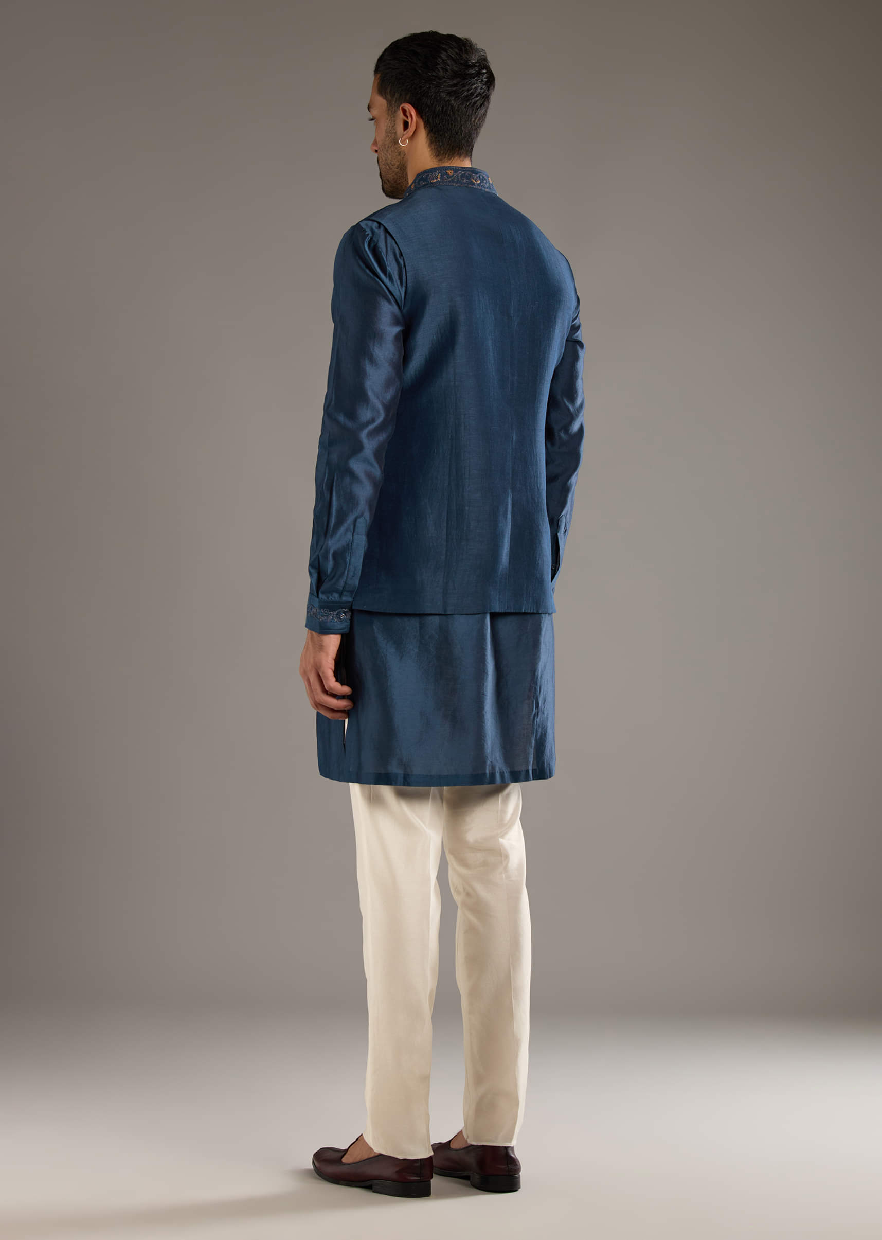 midnight-blue-chanderi-linen-kurta-jacket-set-for-men-with-dori-work-sg332372-5.jpg