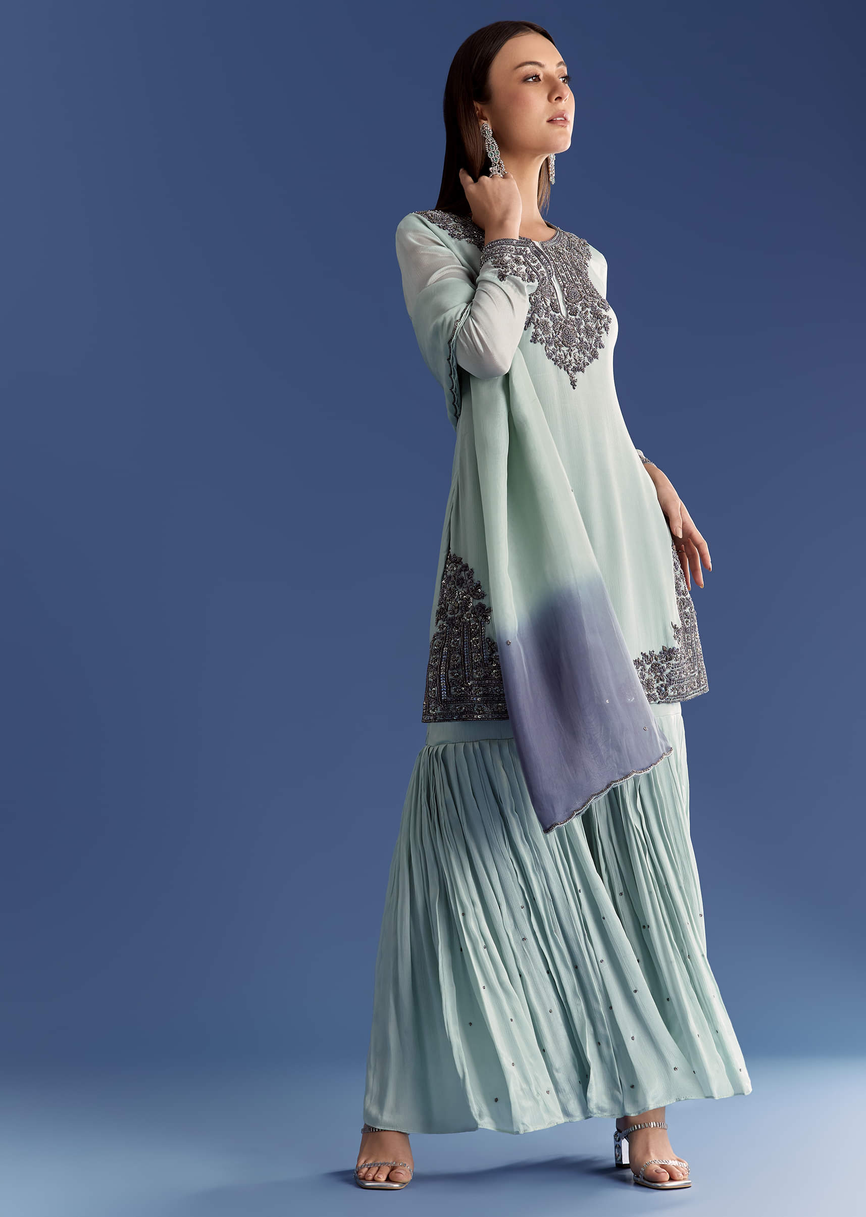 mint-green-chinon-kurta-set-with-beads-and-ombre-dupatta-sg317234-1_99611d18-ffc1-438c-9ed2-caab68a769db.jpg