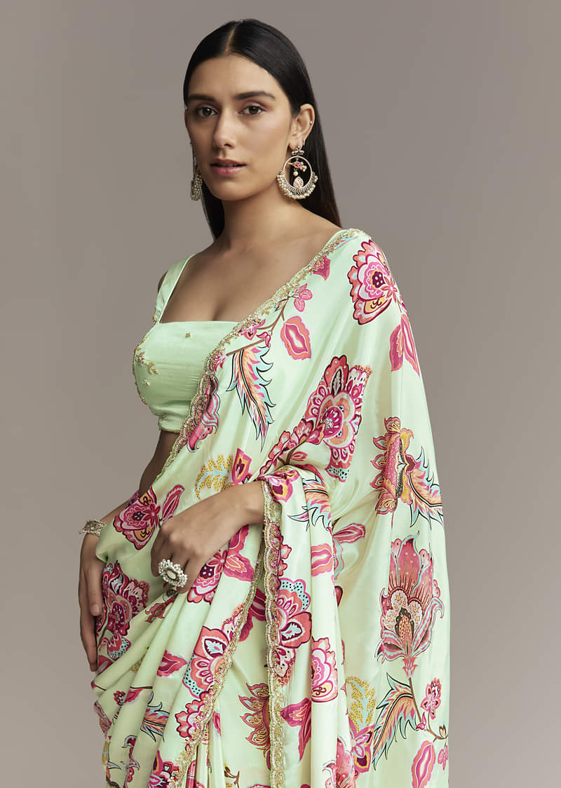 mint-green-floral-crepe-saree-with-scallop-border-sg328020-5.jpg