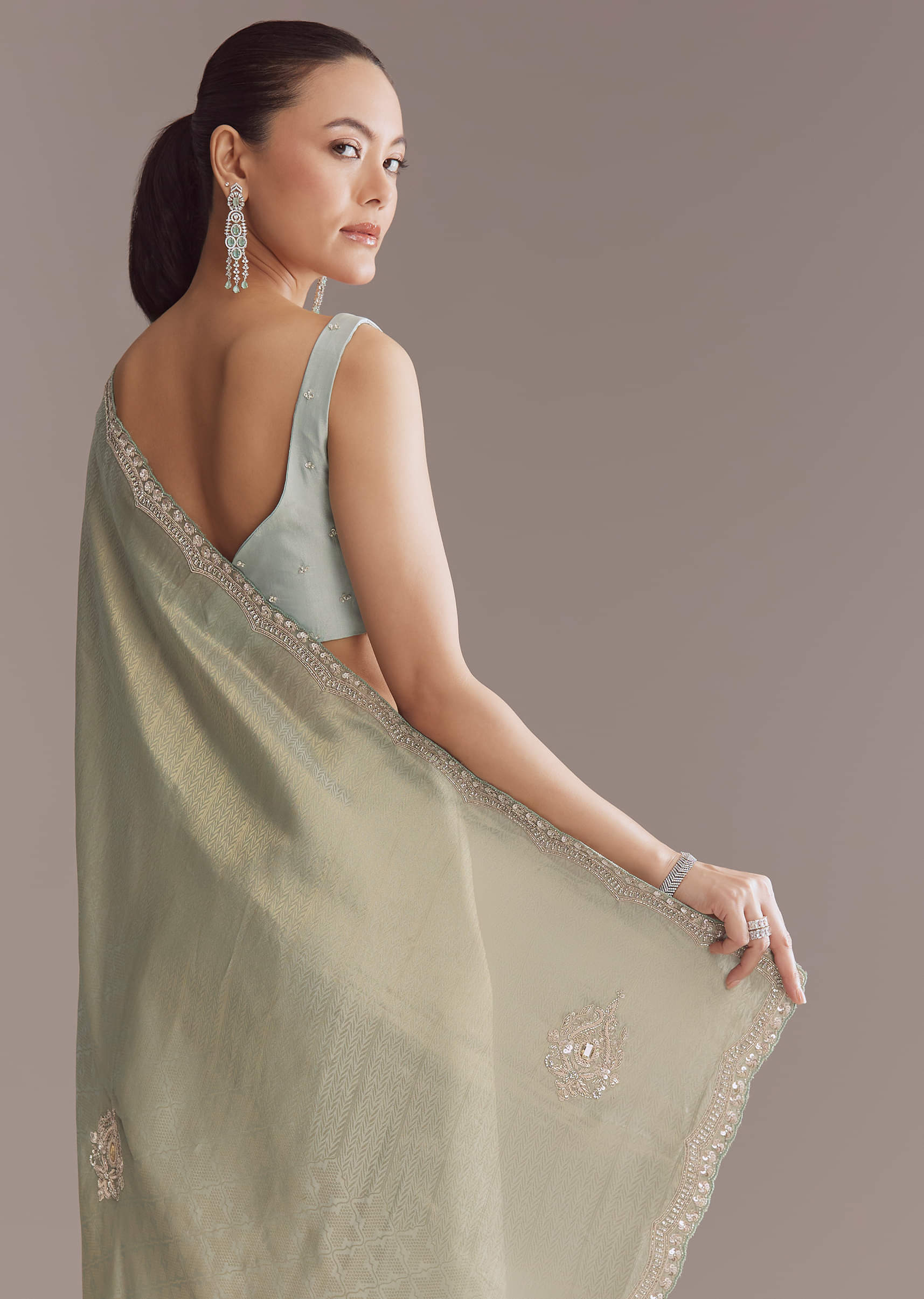 mint_green_jacquard_saree_with_cutdana_and_sequin-sg319151-9_4.jpg