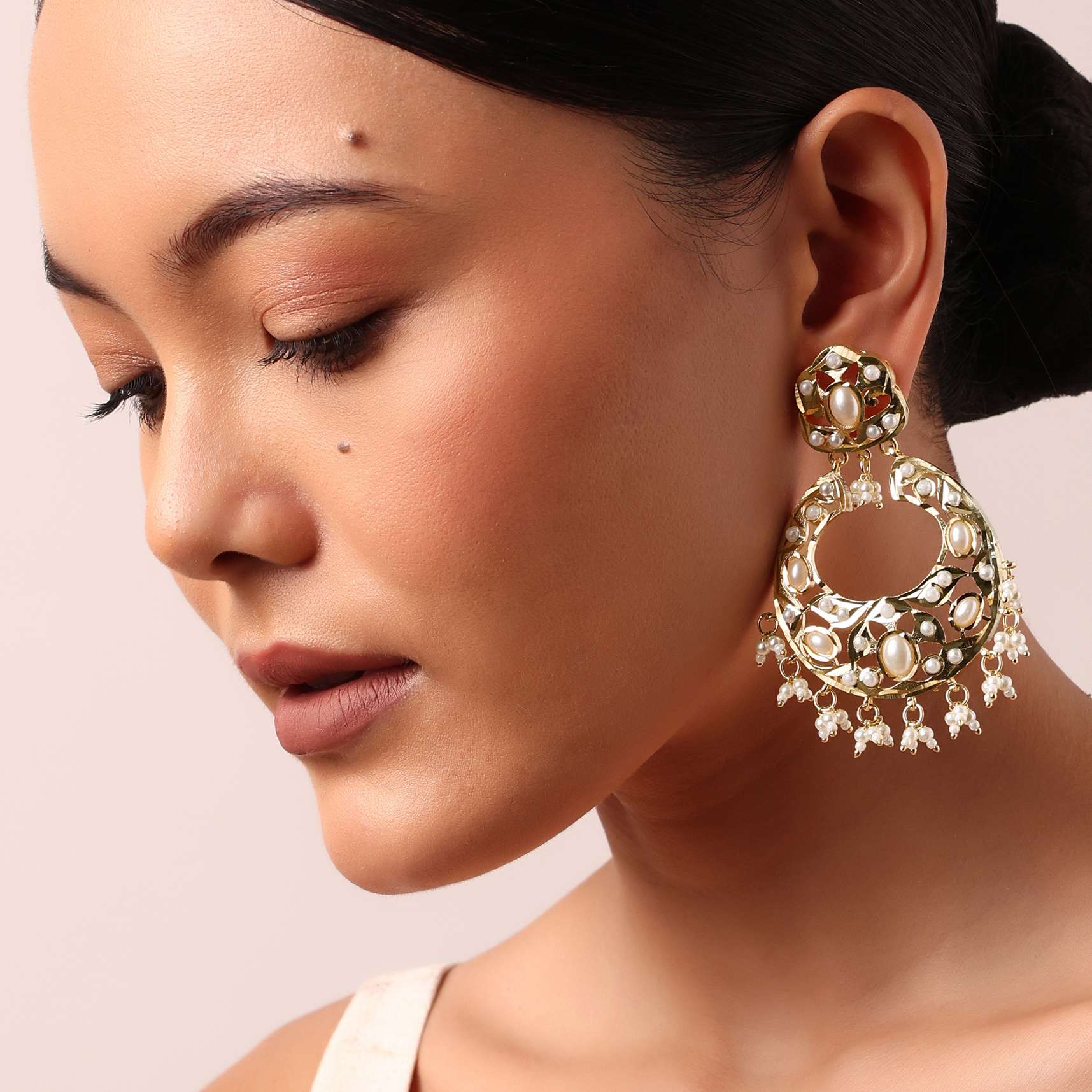 multi_mix_metal_tone_kundan_bead_danglers-sg213289_3_80d1f990-38a7-461c-a529-f11b6497305a.jpg