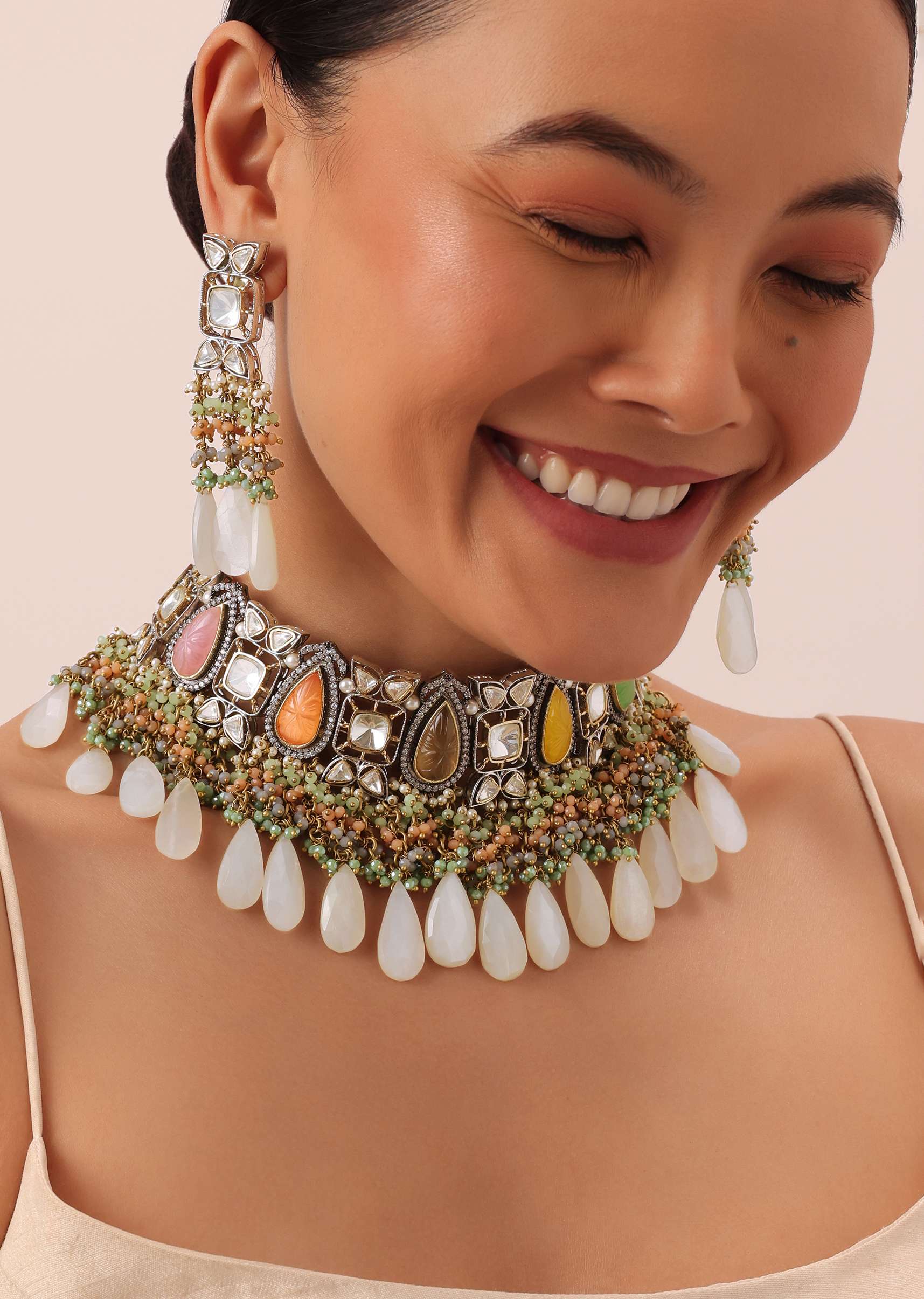 multi_two_tone_choker_set_with_multicolor_stones_and_kundan-sg202678_7_a2dd2444-be7d-488e-9463-a00f48572492.jpg