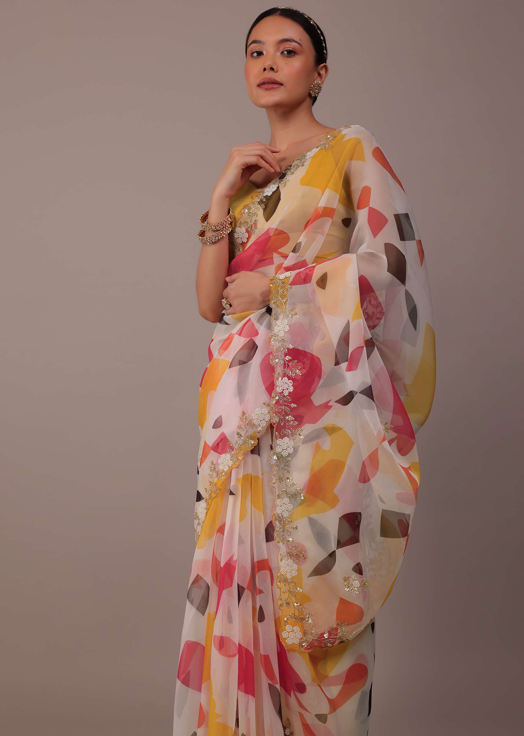 multicolor_abstract_printed_saree-sg155846_6_a873b5d4-6977-4e58-bfa2-f20a37162357.jpg