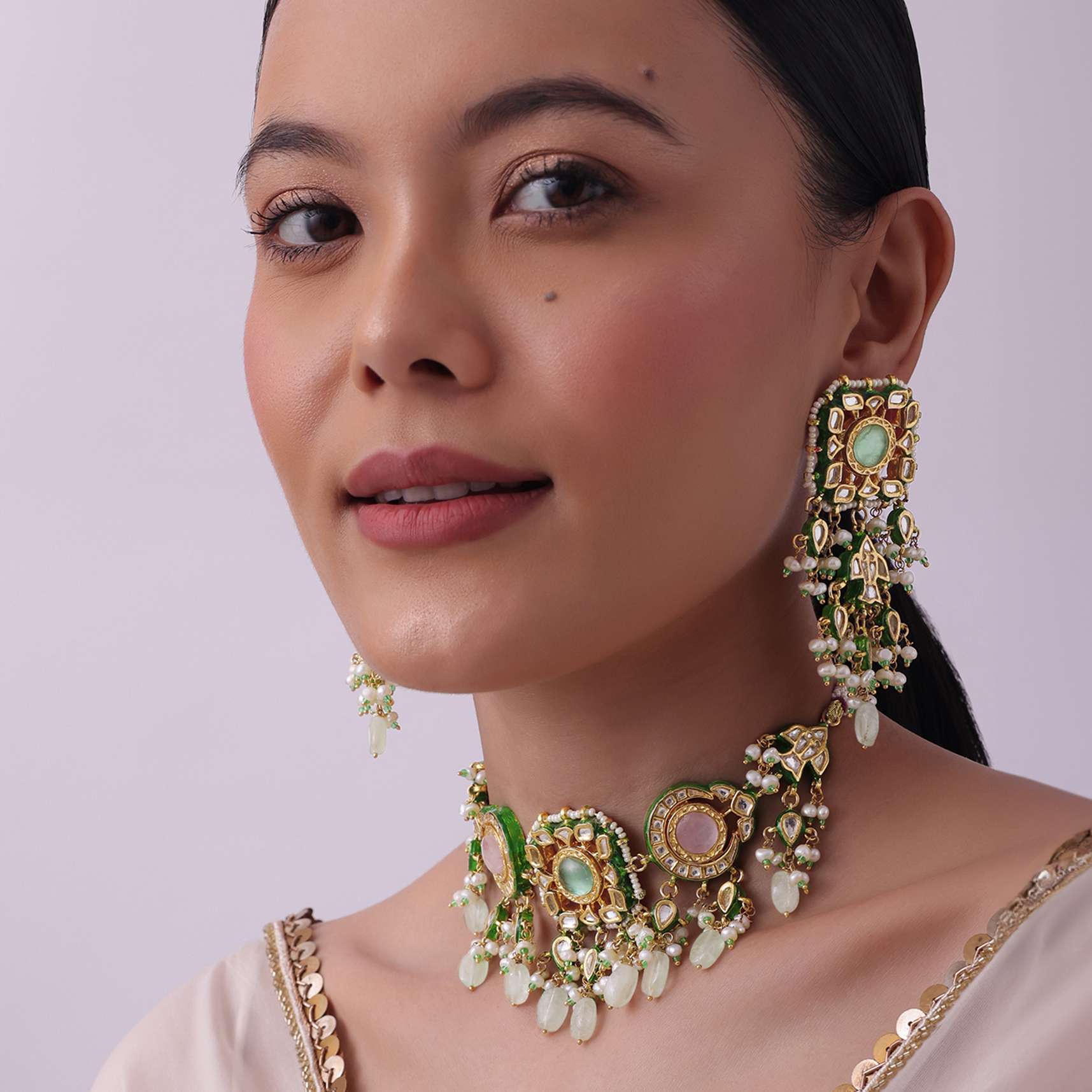 multicolor_choker-sg173599_9_3c4e693b-6033-4dee-b2eb-ac0237cd60de.jpg