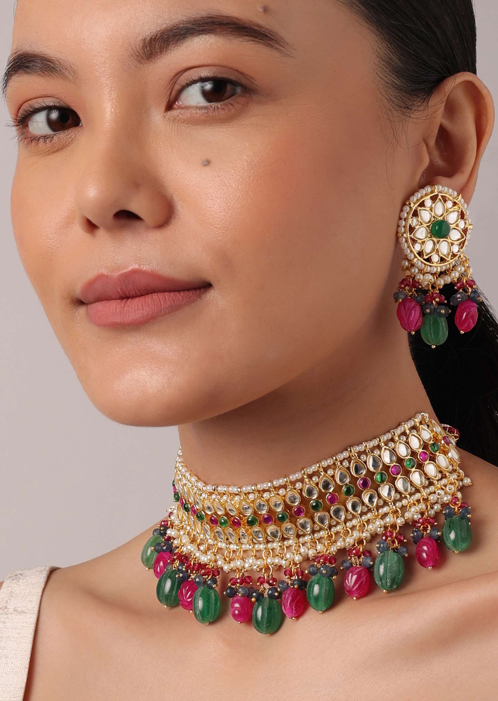 multicolor_kundan_choker-sg194326_3_92068927-1509-4276-a602-d00f196c1106.jpg
