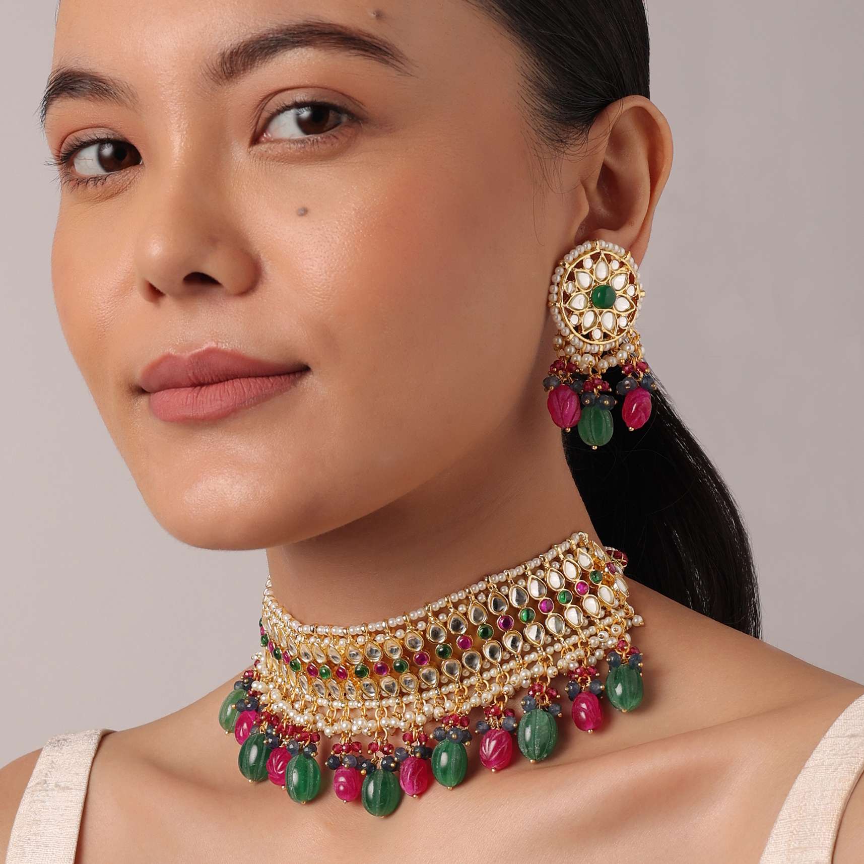 multicolor_kundan_choker-sg194326_4_feee42c0-4218-4481-a3a7-8d04583e3695.jpg