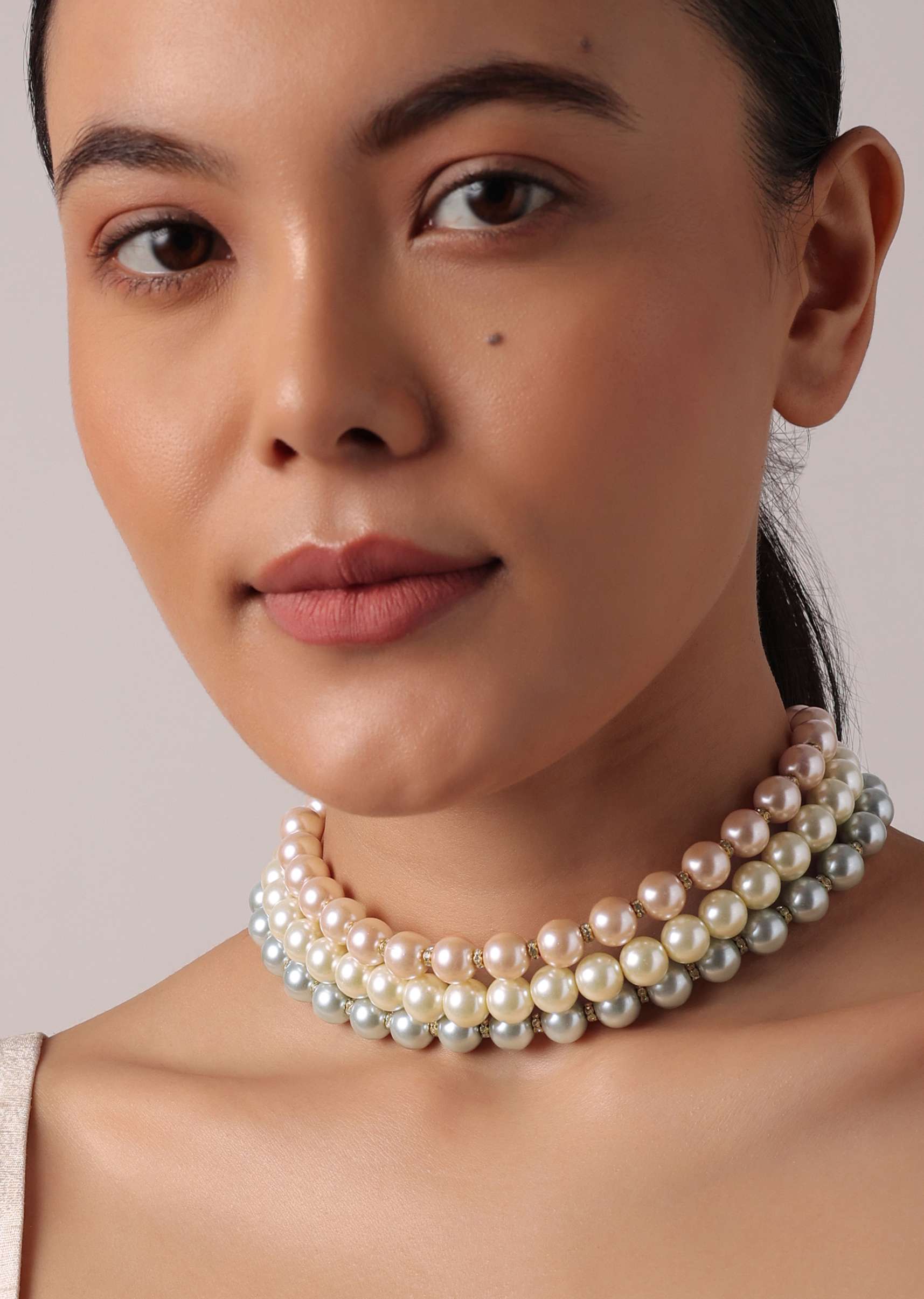 multicolor_three_layered_pearl_choker-sg194325_3_c7faea01-59a6-4766-a830-0a9e18e341ff.jpg