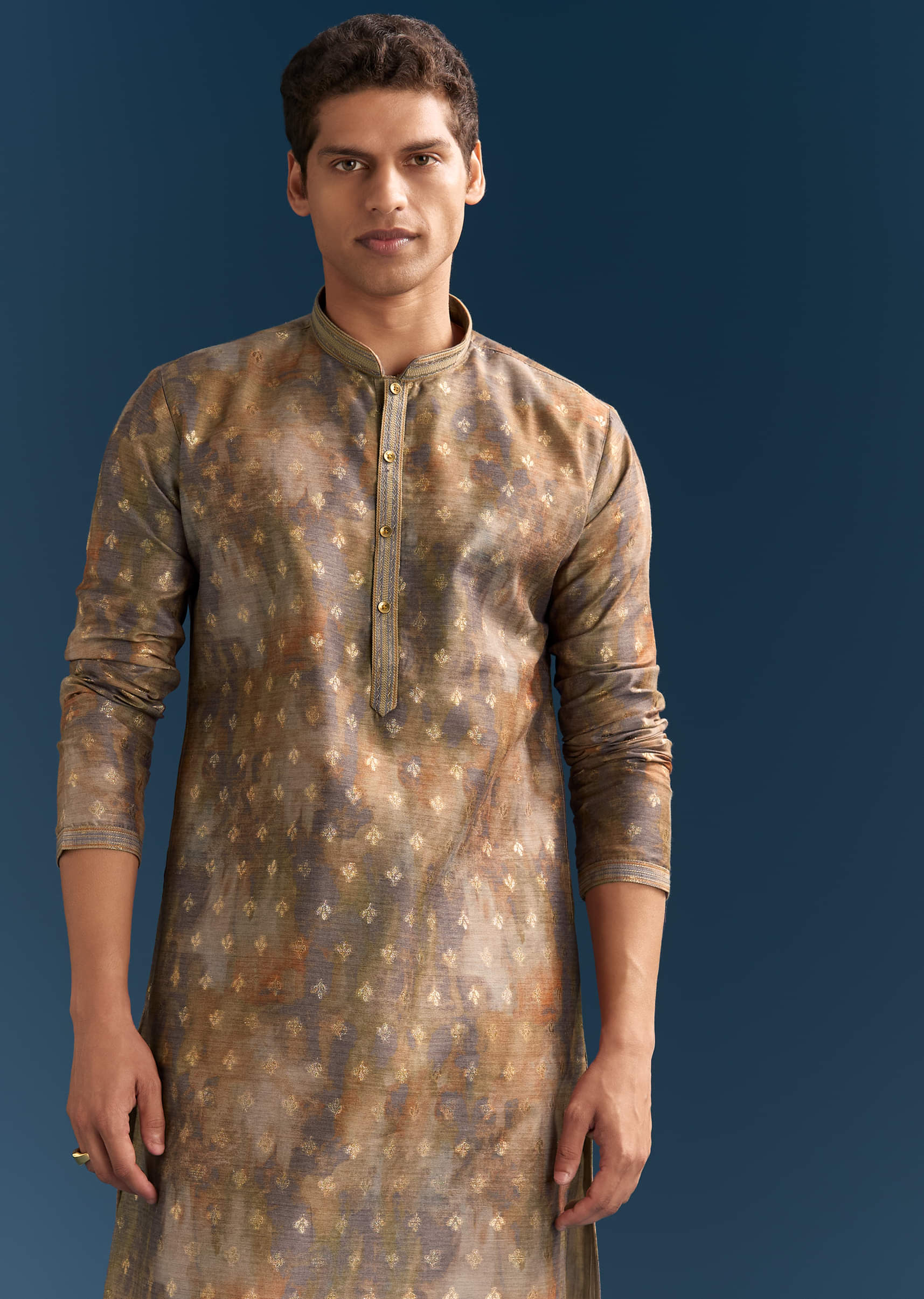 multicolour-silk-printed-kurta-set-for-men-with-foil-butti-work-sg330038-4.jpg