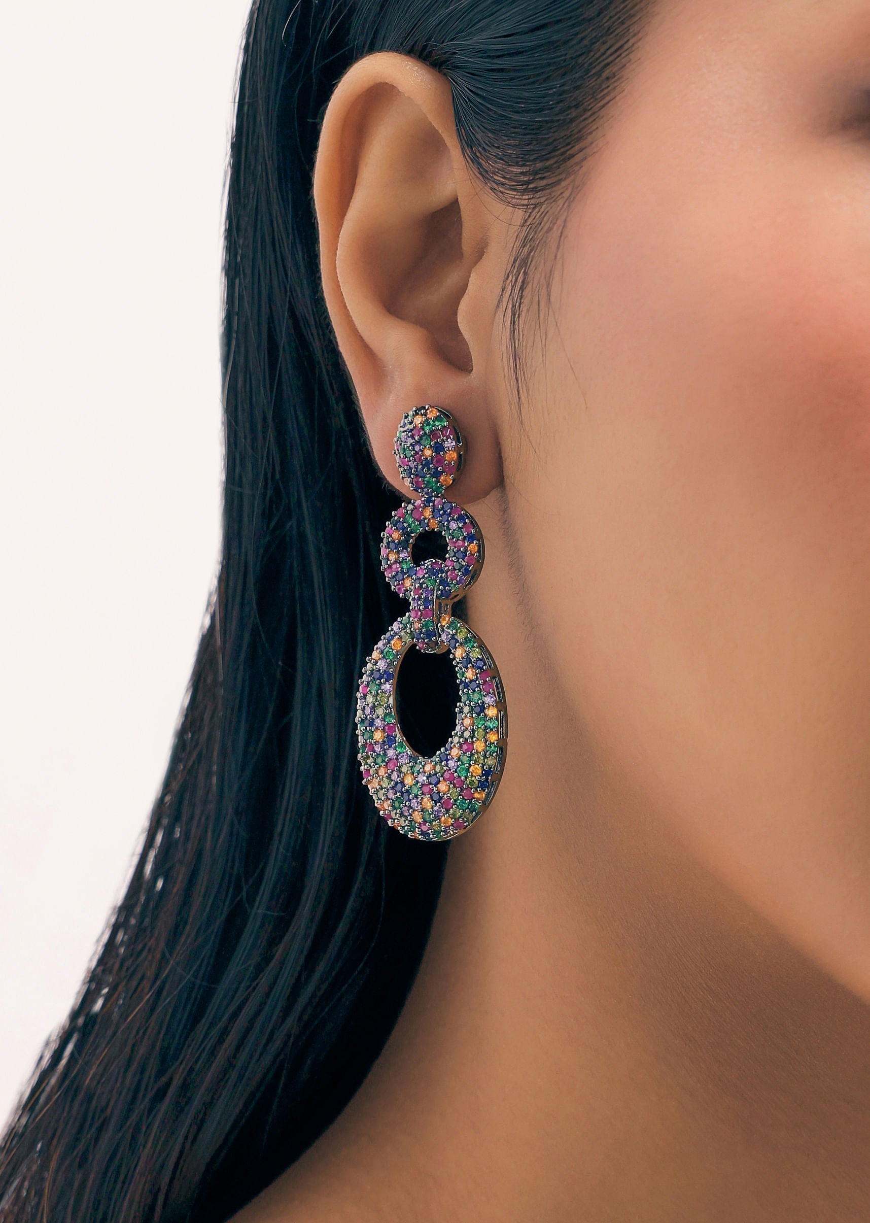 multicolour_diamond_earrings_i-sg243320_1_6896f837-db46-47d3-8d88-21b49fbcd8ce.jpg