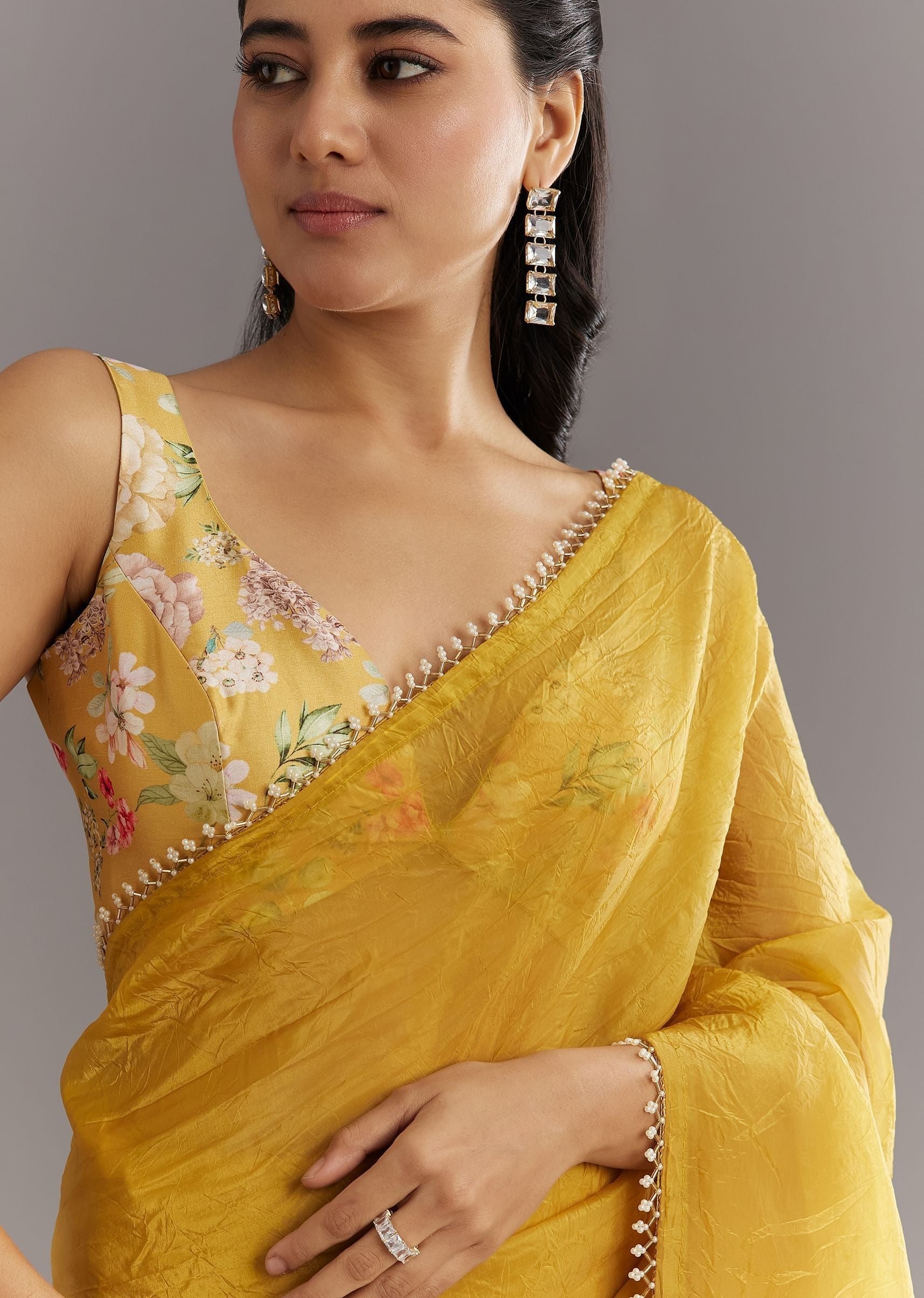 mustard-yellow-crushed-tissue-saree-with-moti-cutdana-embellished-border-sg296166-3_fffb46ad-0c9a-4b4f-8a73-febbc8983261.jpg