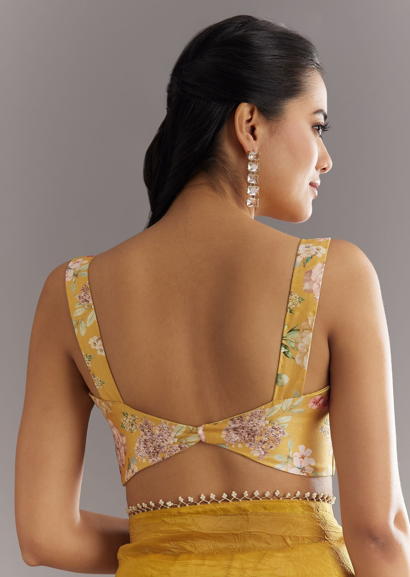 mustard-yellow-crushed-tissue-saree-with-moti-cutdana-embellished-border-sg296166-8_ab7e8dcc-aba2-43d1-9251-461d1cacc29e.jpg