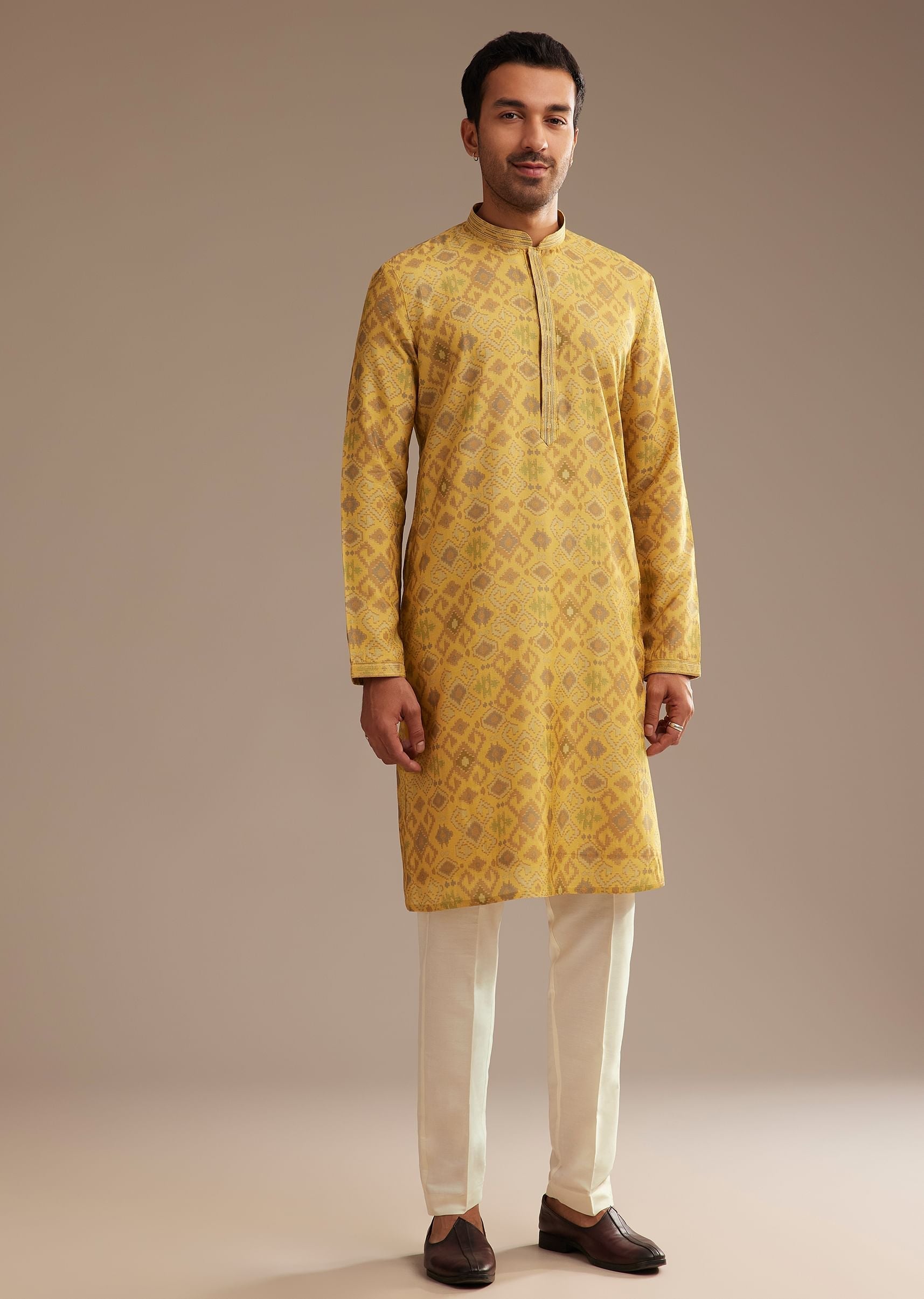mustard-yellow-kurta-set-with-geometric-print-sg303598-1_f8fec926-62b0-4ddd-81c1-ee2d19c56c12.jpg