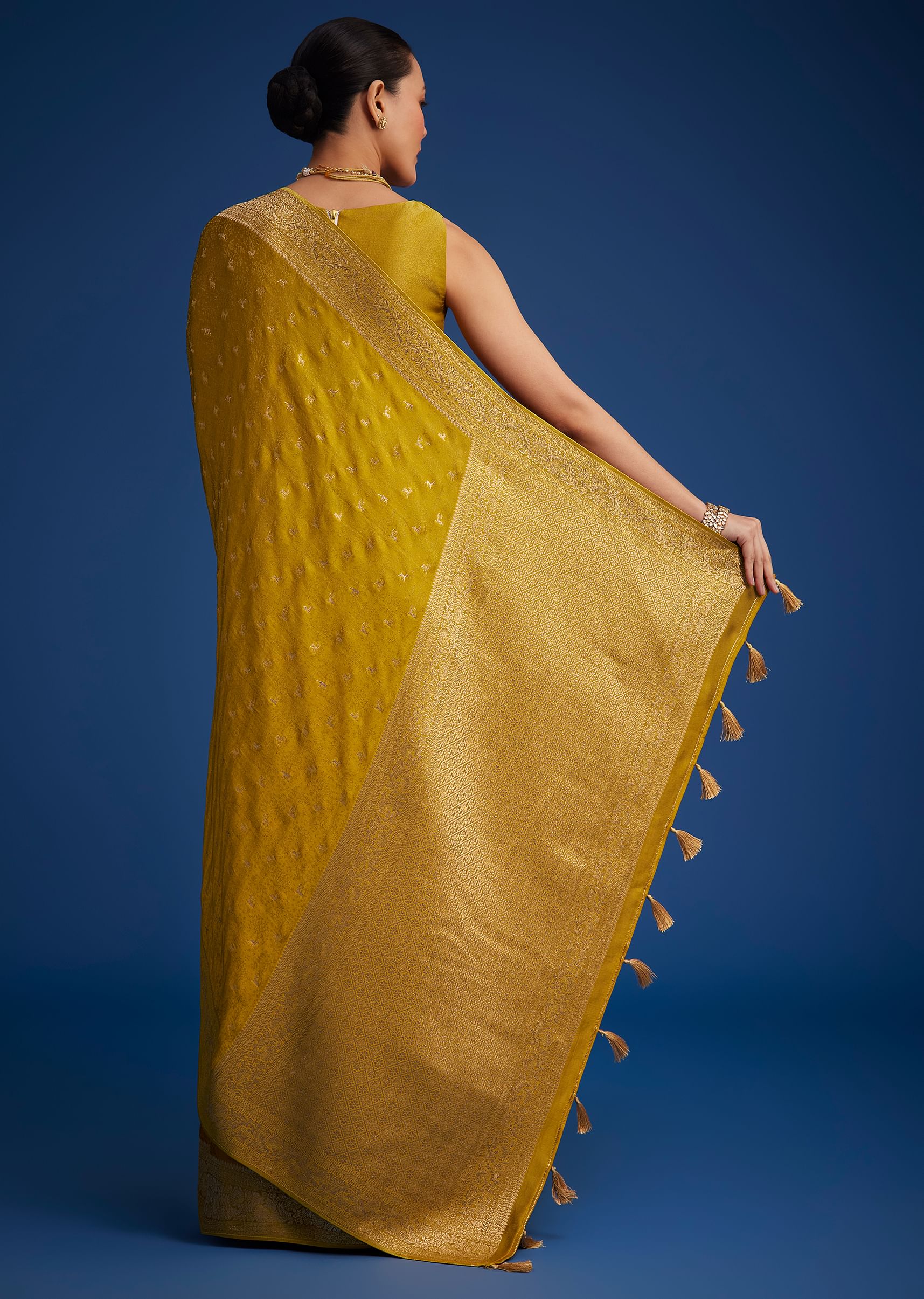 mustard_yellow_dola_silk_saree-sg276495_9_f550b6a2-ffae-43e9-a7bf-254fd9fa64ad.jpg