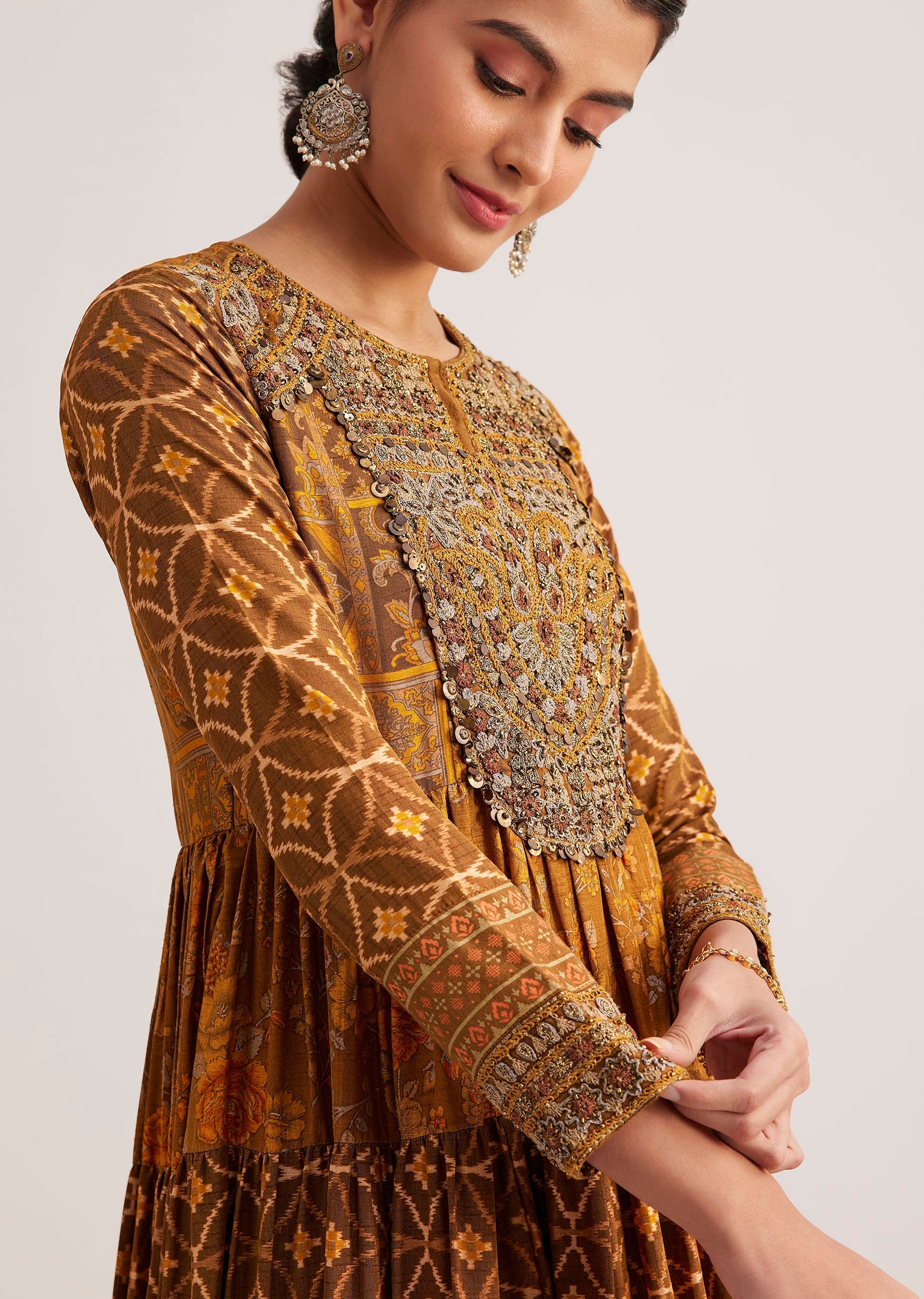 mustard_yellow_silk_kurta_with_indie_print-sg297219_6_cc19bb1b-865b-43ff-bcbe-9b045656414b.jpg