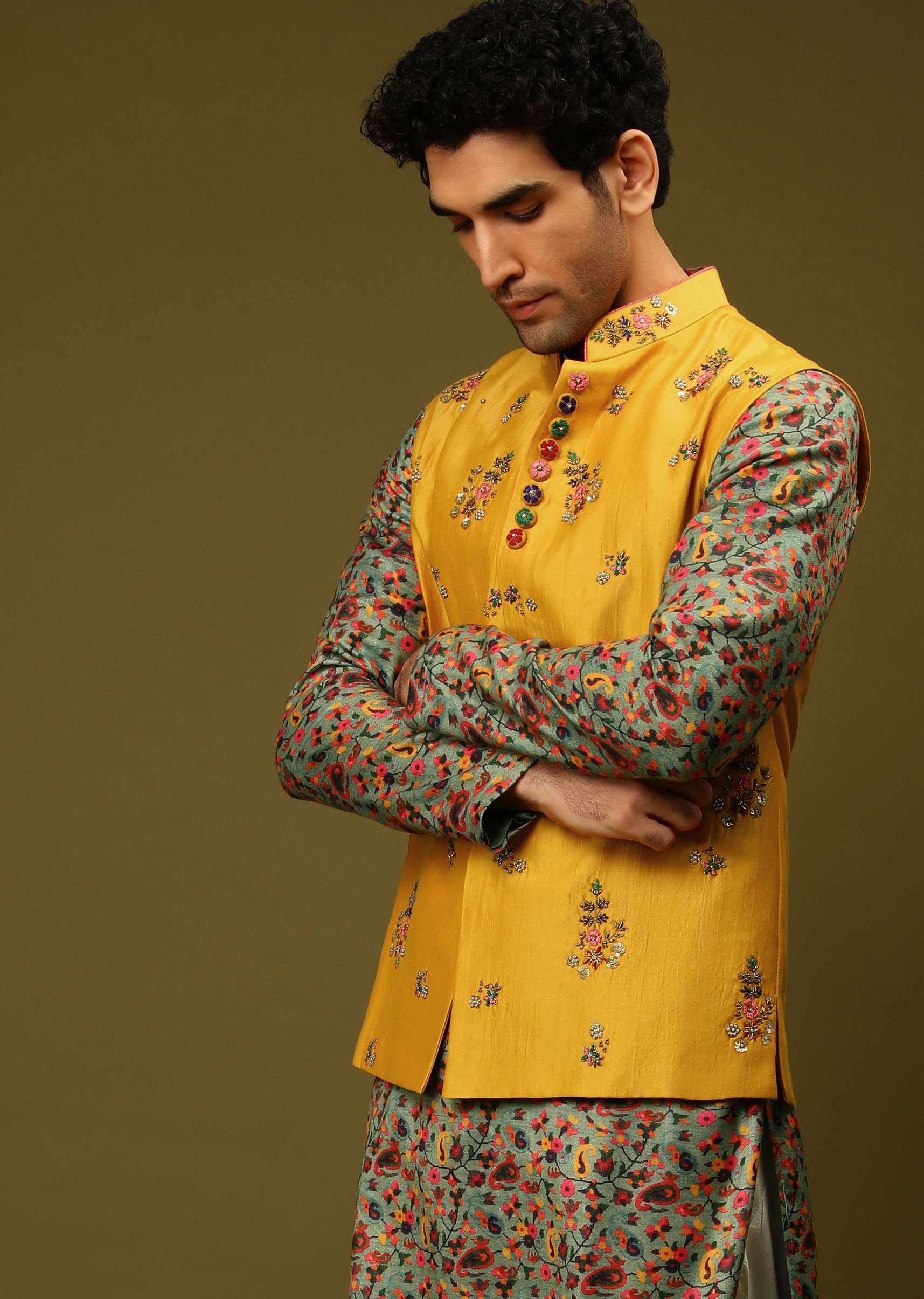 mutli-colored-kurta-set-in-silk-with-floral-print-all-over-online-kalki-fashion-m150krc022y-sg72838_4_e23b9955-12c9-4a9b-842a-b0a241e93eea.jpg