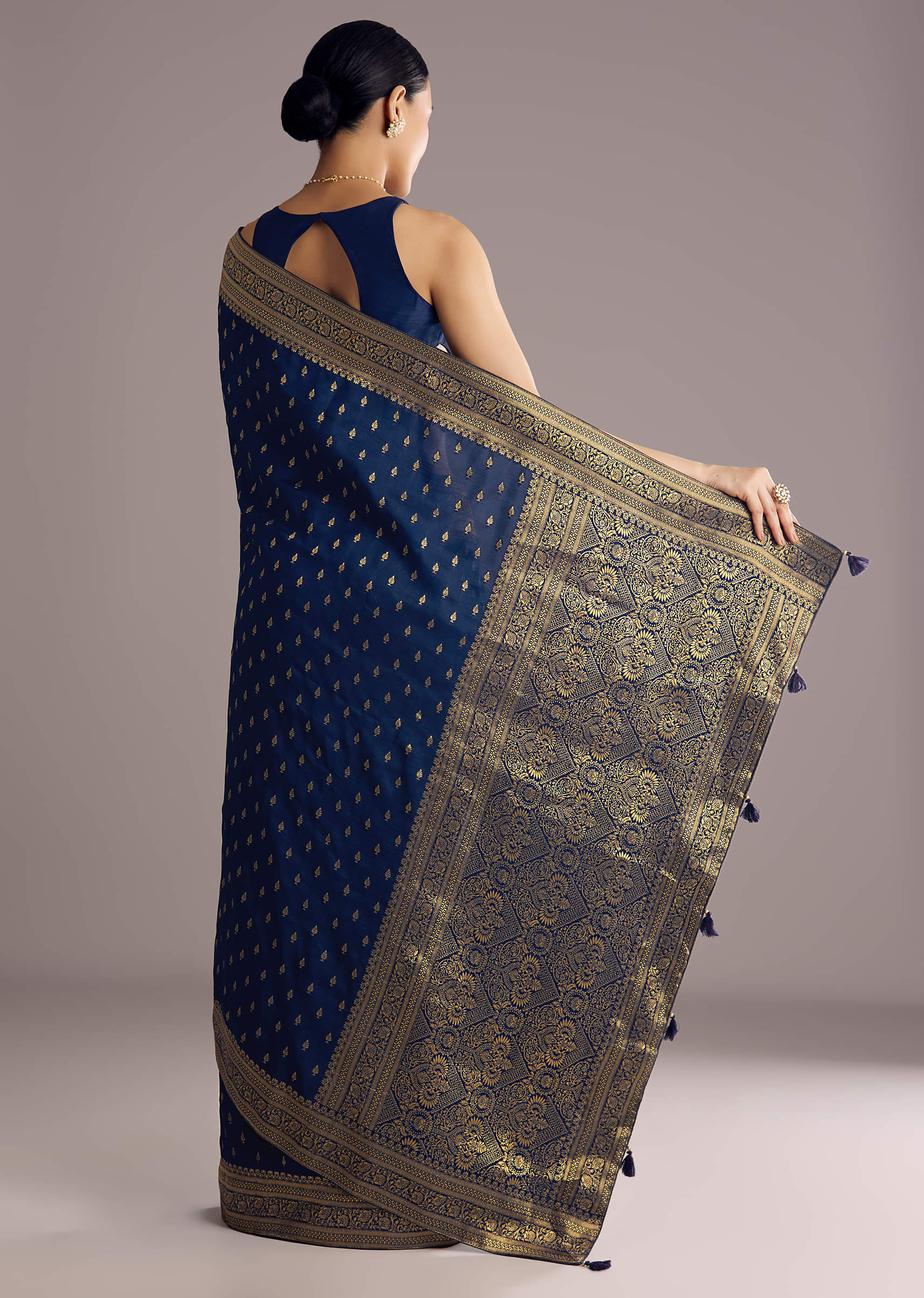 navy-blue-dola-silk-saree-with-butti-work-and-zari-woven-border-sg284676-6_85570ad9-89a3-4ac7-8459-9418496c1535.jpg
