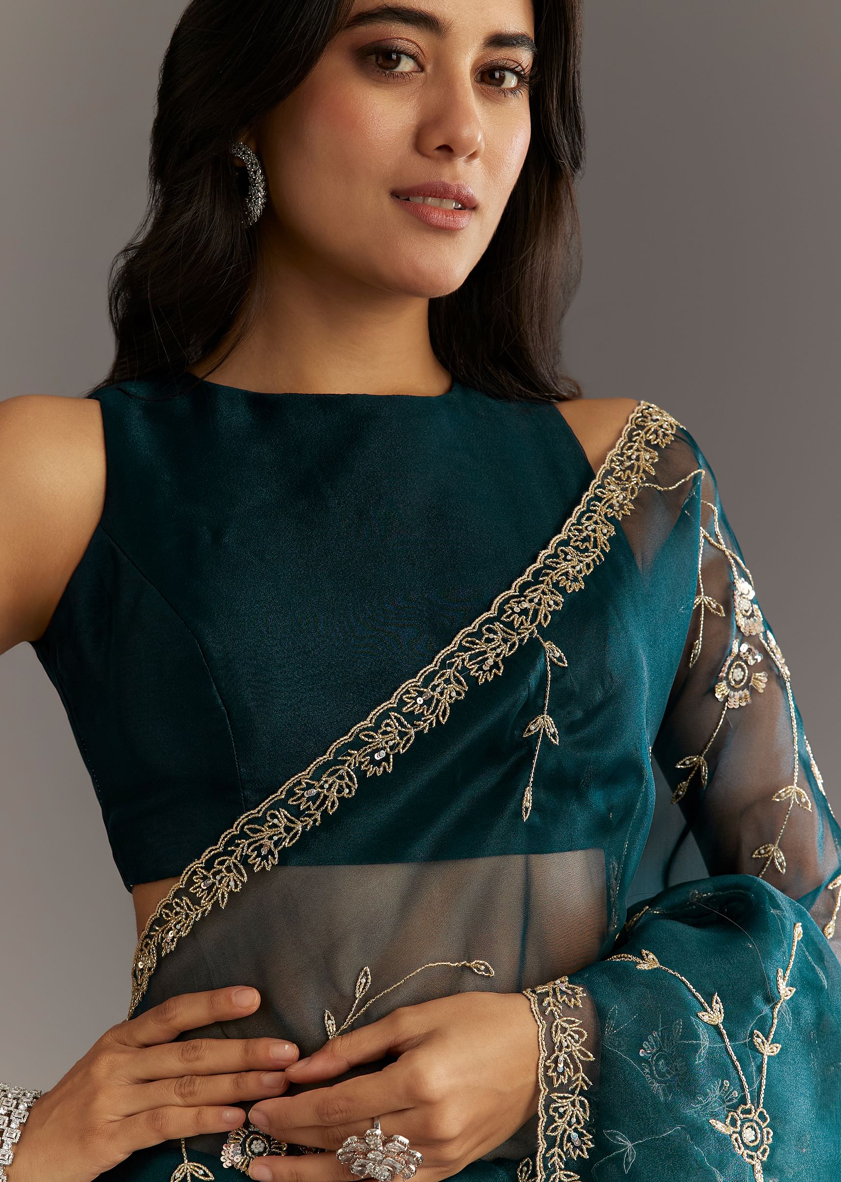 navy-blue-floral-jaal-embroidered-tissue-saree-with-cutdana-sg285278-3_339b7d09-ee04-49f6-879a-f40a7d1431e1.jpg