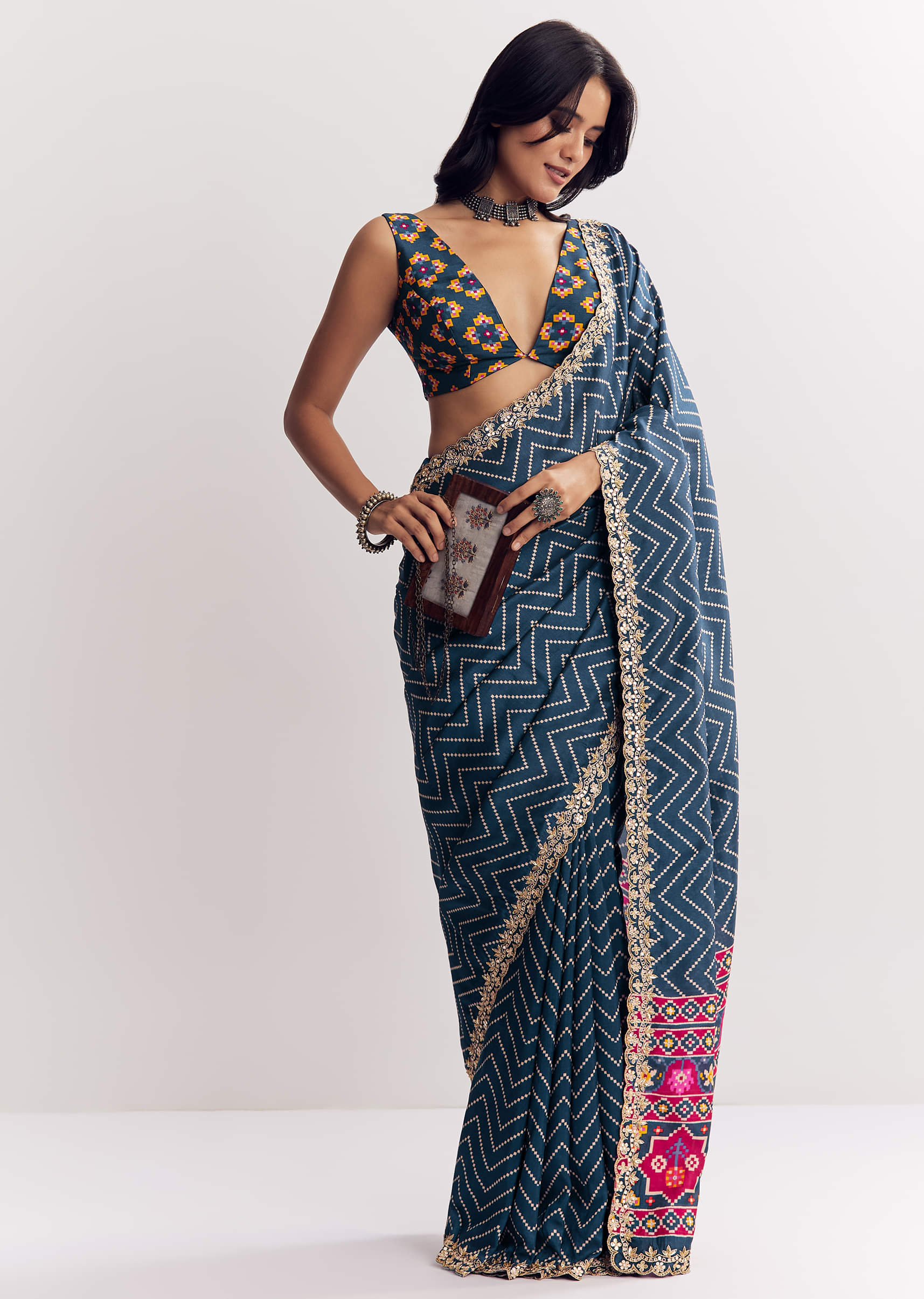 navy-blue-muslin-ajrakh-printed-saree-with-gota-and-mirror-work-sg316232-5_6e51dae8-228d-4629-bbf9-fd0c20edc915.jpg