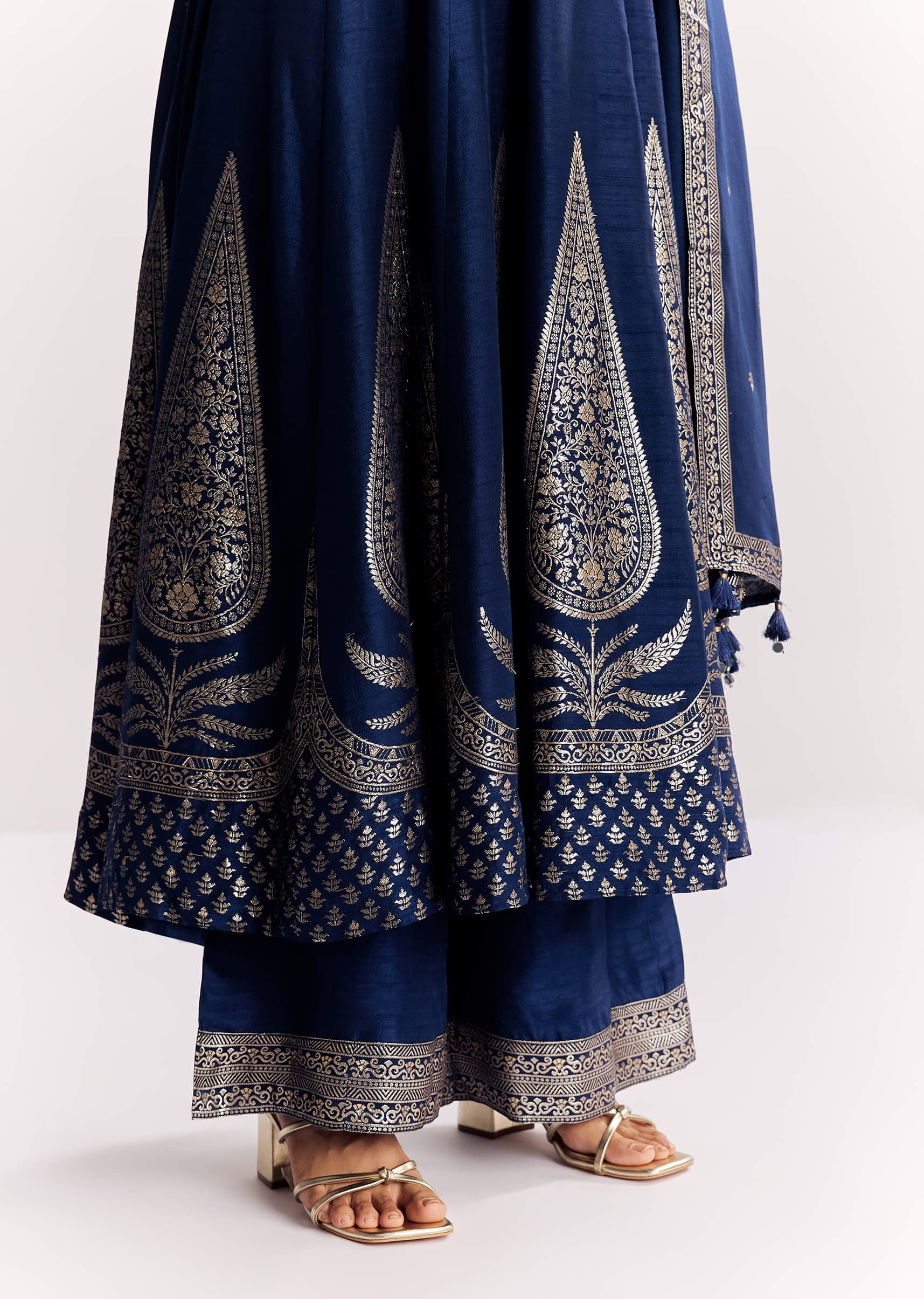 navy-blue-weave-silk-anarkali-suit-with-dupatta-sg325377-5_6333a58f-76e4-4850-acd7-9d5f42ec95b9.jpg