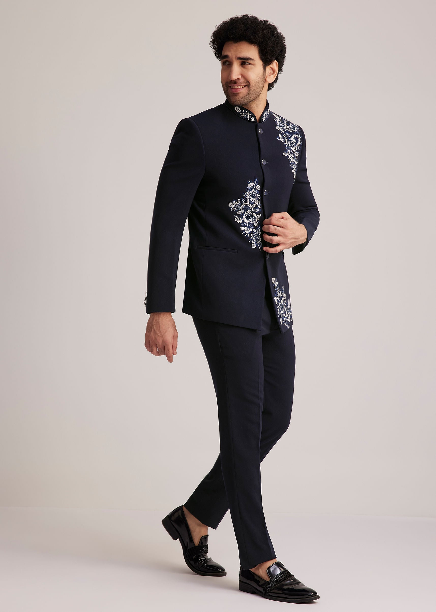 navy_blue_embroidered_bandhgala_suit-sg248620_5_bd0e6dd8-50c2-4db4-9b49-c5e148747ca6.jpg