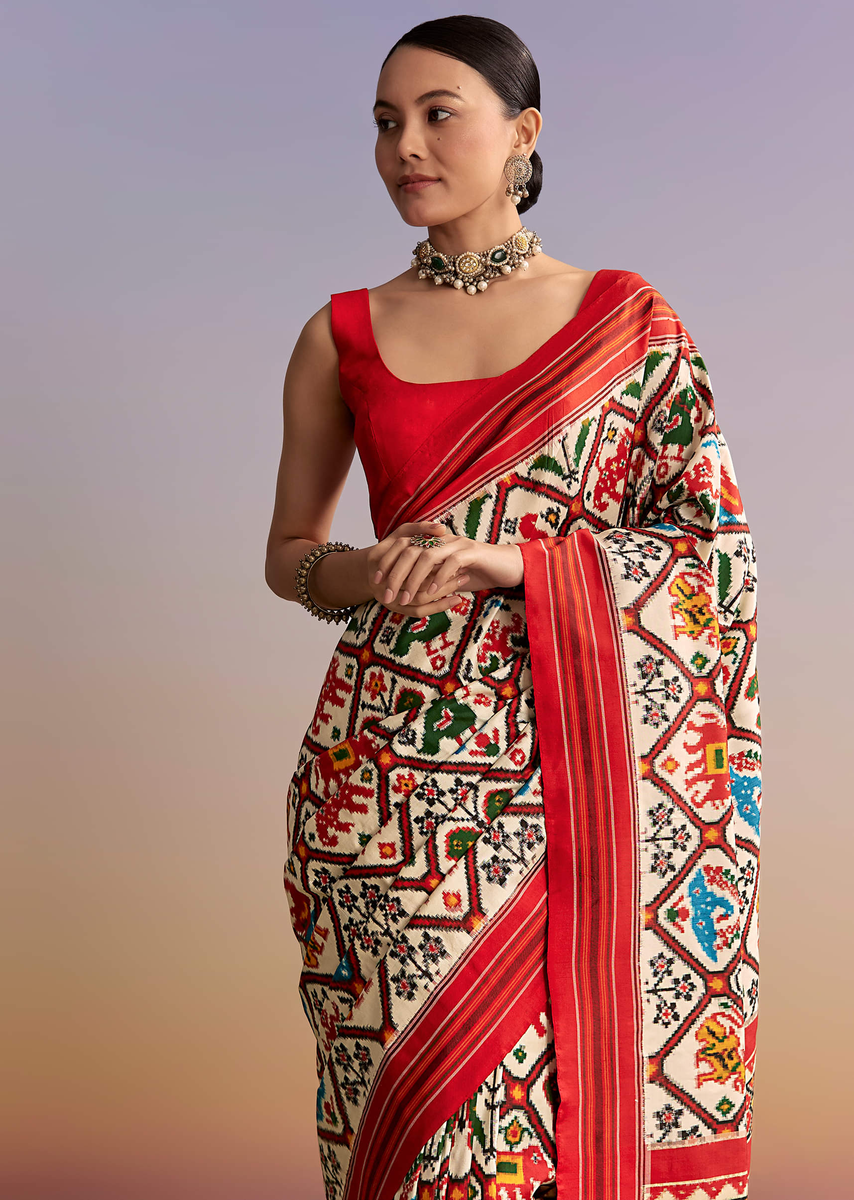 off-white-and-ruby-red-double-ikkat-handwoven-patola-saree-sg332438-5.jpg
