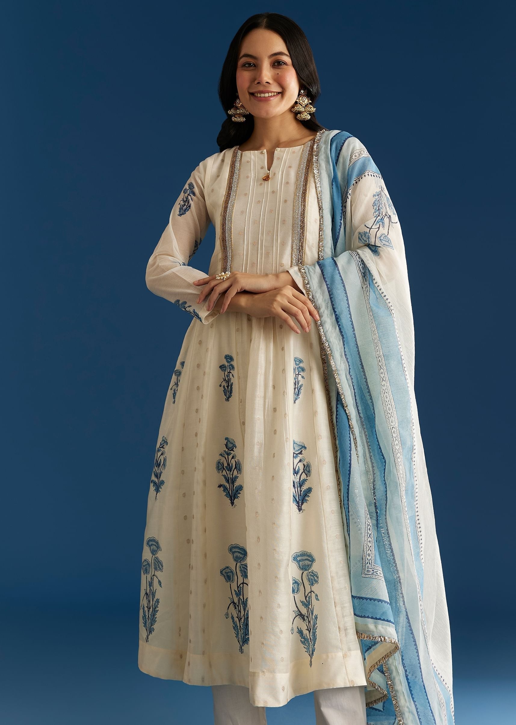 off-white-block-print-anarkali-with-zardosi-yoke-and-block-print-dupatta-sg305532-4_e6fd1fd3-d0d3-4dd8-9c55-a74ac9f51e7e.jpg