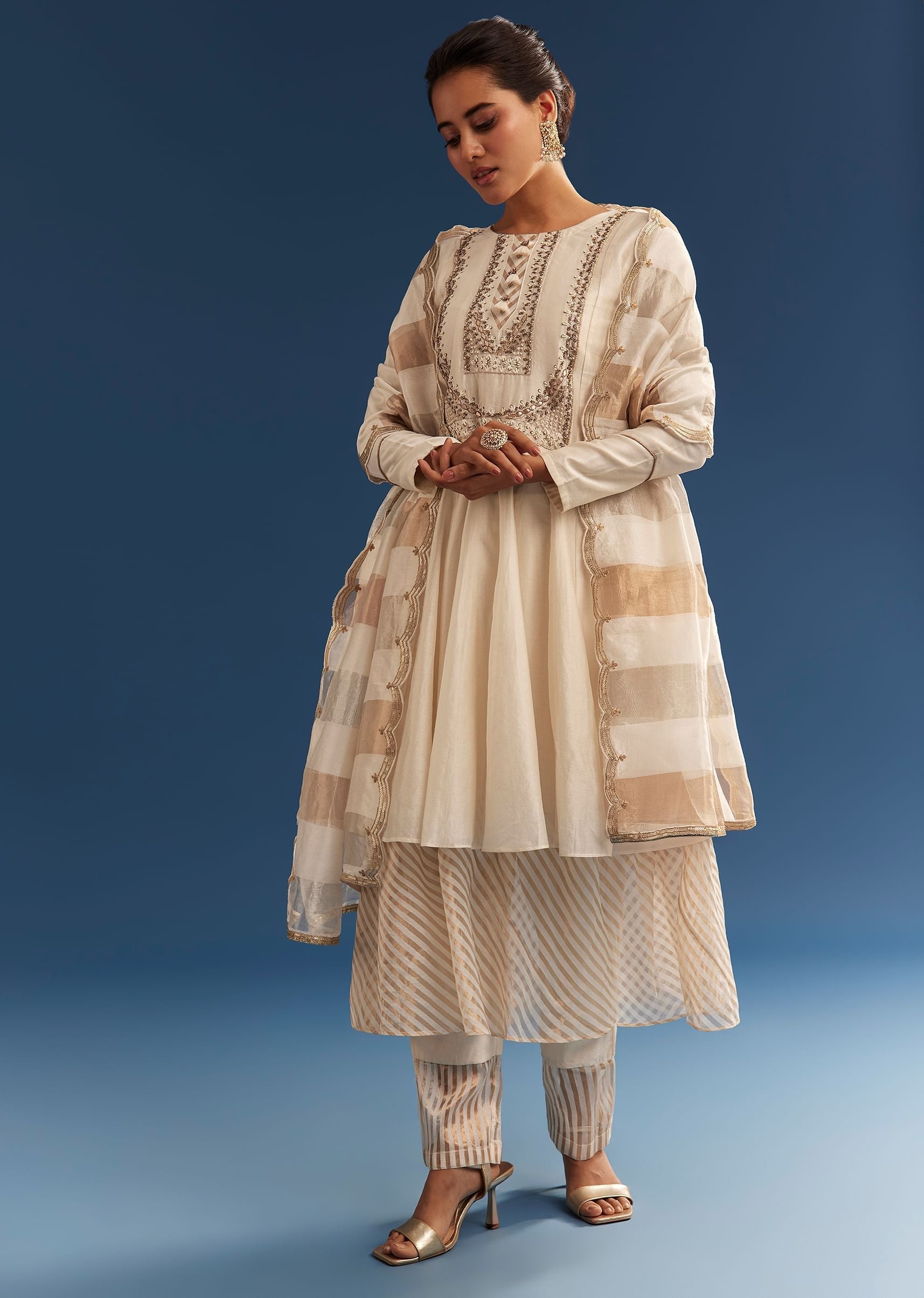 off-white-chanderi-layered-kurta-set-with-banarasi-tissue-dupatta-sg305522-1_54343c31-4713-4c45-821d-b078eaf9c8d2.jpg