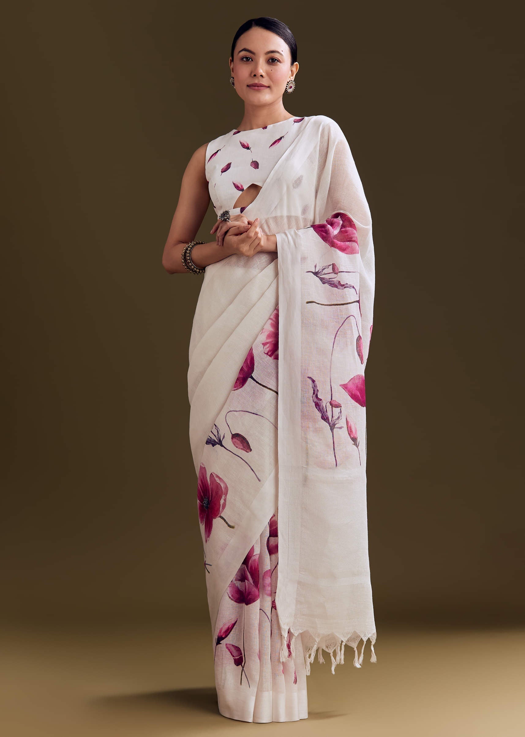 off-white-cotton-linen-saree-with-artistic-floral-print-sg291733-1_f1a61ce9-5afc-40b6-b3bc-82a405928c53.jpg