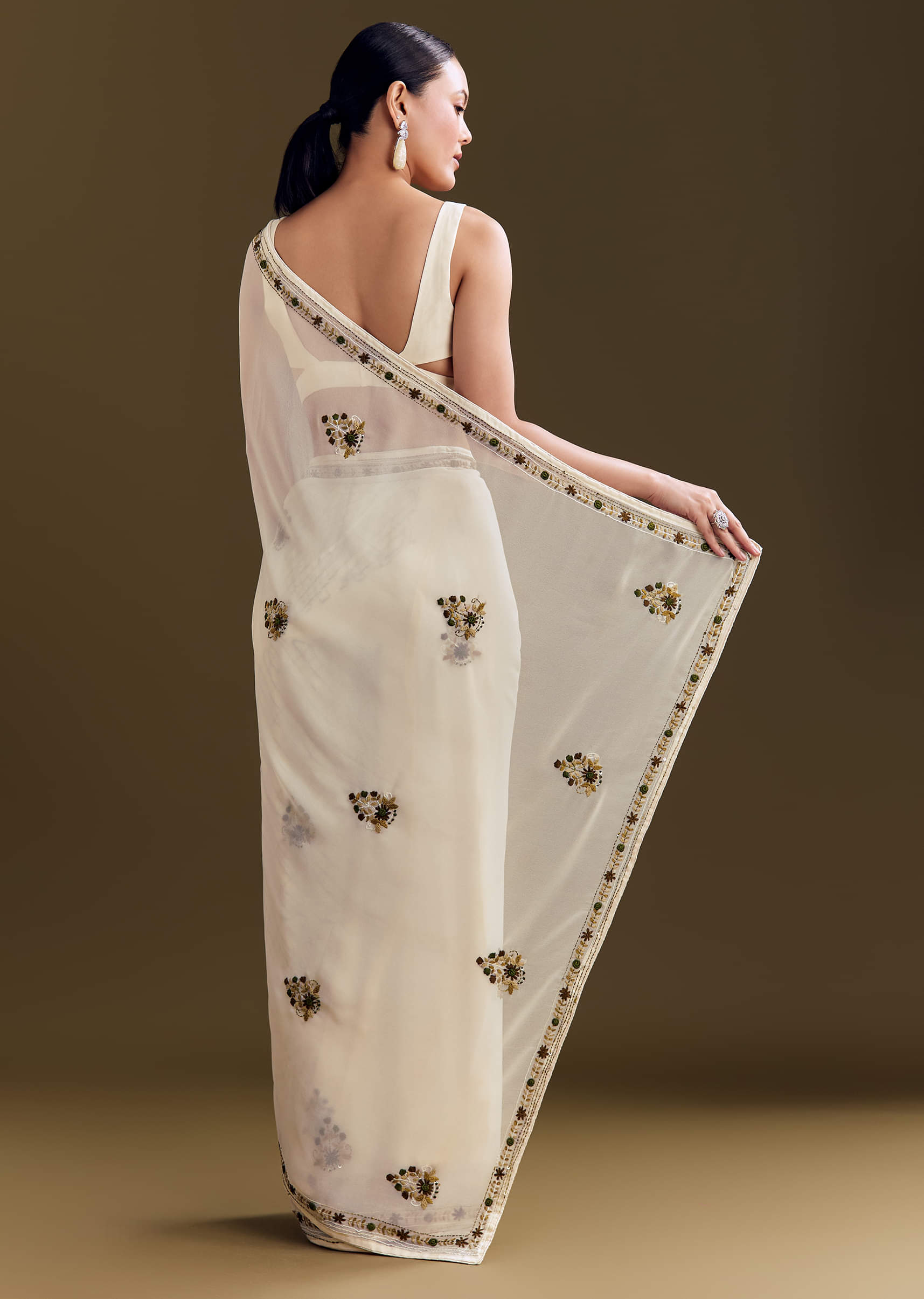 off-white-georgette-saree-with-kashmiri-floral-embroidery-sg293150-6_608fe5eb-5059-4922-9091-e75d369b5803.jpg