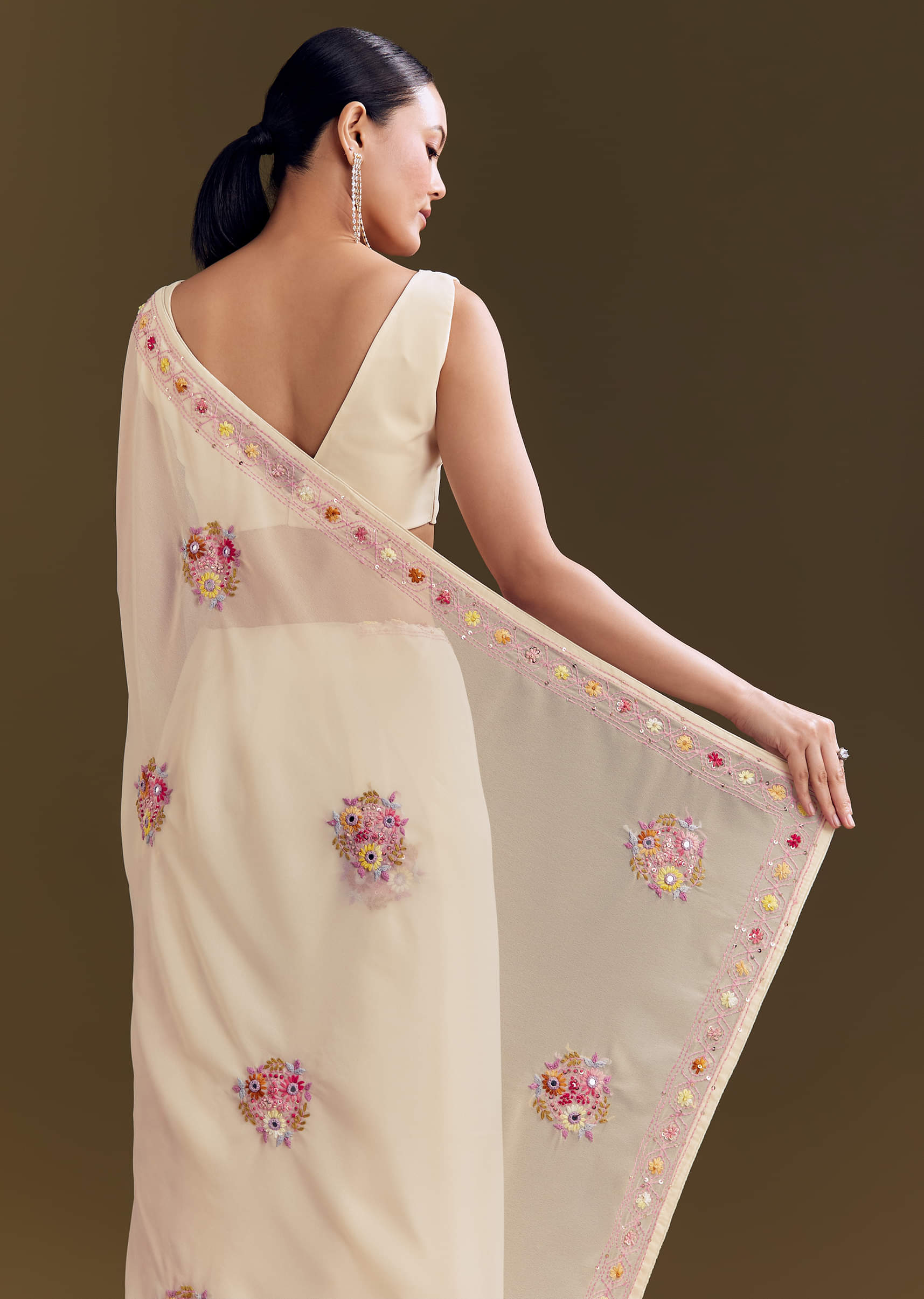 off-white-georgette-saree-with-kashmiri-thread-buds-sg293148-4_7854a231-65db-412d-b9c2-a5a3c8afee1e.jpg
