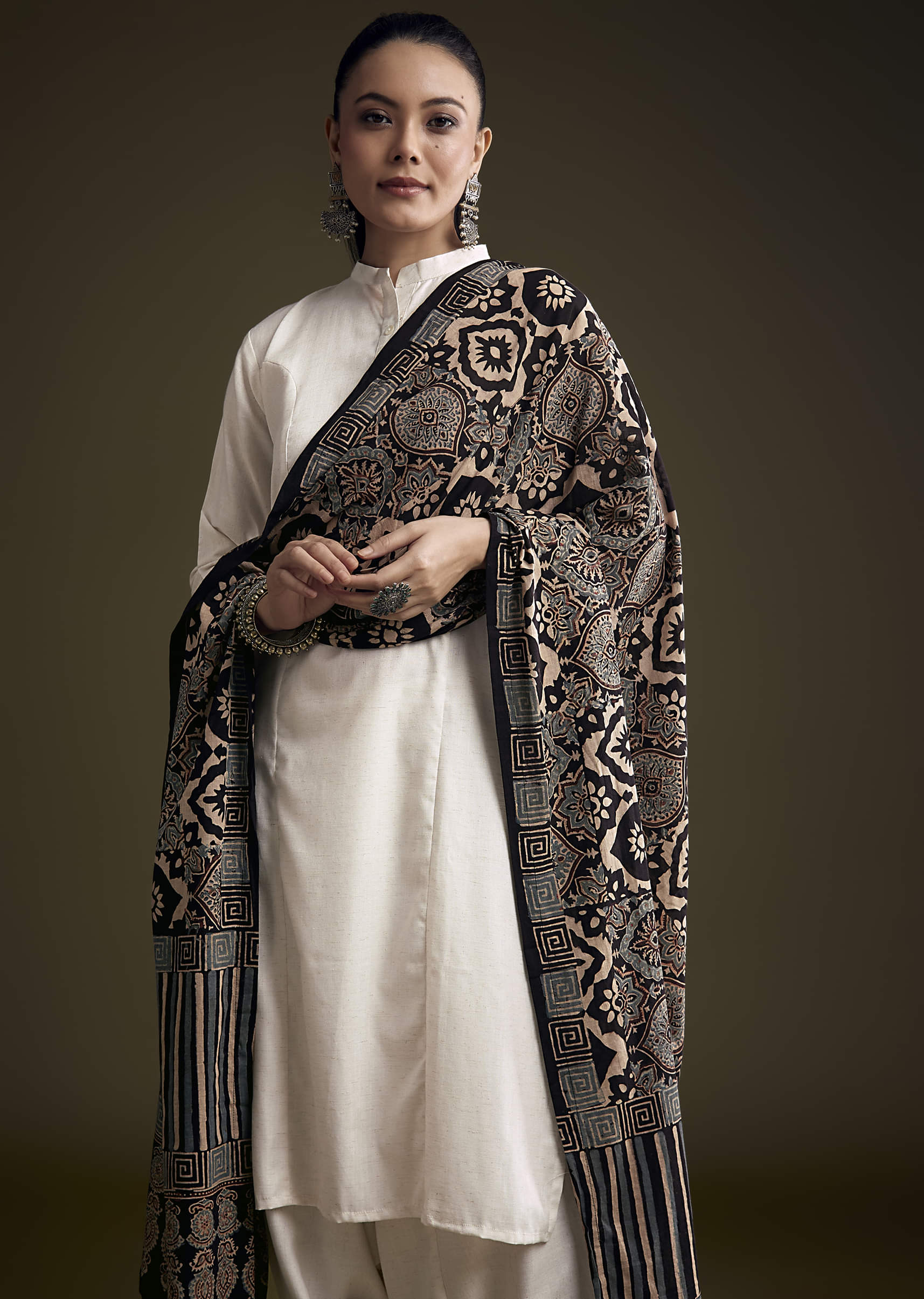 off-white-khadi-dhoti-suit-with-black-hand-dyed-ajrakh-dupatta-sg356610-4.jpg