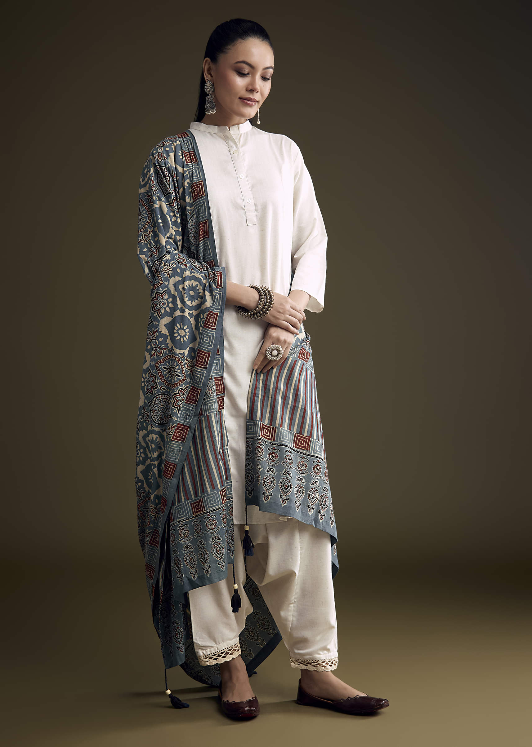off-white-khadi-dhoti-suit-with-blue-hand-dyed-ajrakh-dupatta-sg356601-4.jpg