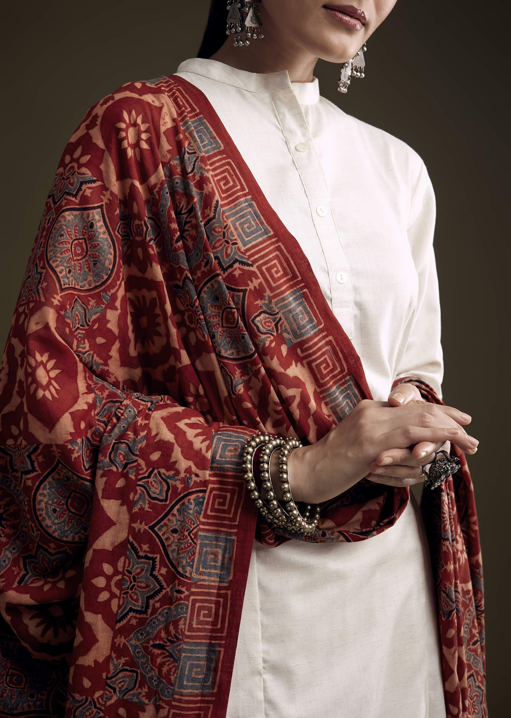 off-white-khadi-dhoti-suit-with-red-hand-dyed-ajrakh-dupatta-sg356595-2.jpg