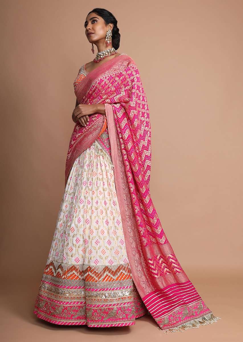 off-white-lehenga-with-bandhani-print_-weaved-design-and-heavy-gotta-work-border-online-kalki-fashion-d0072258y-sg43411_4_5c386da9-5c3b-417c-b0d9-f5825b2ced12.jpg
