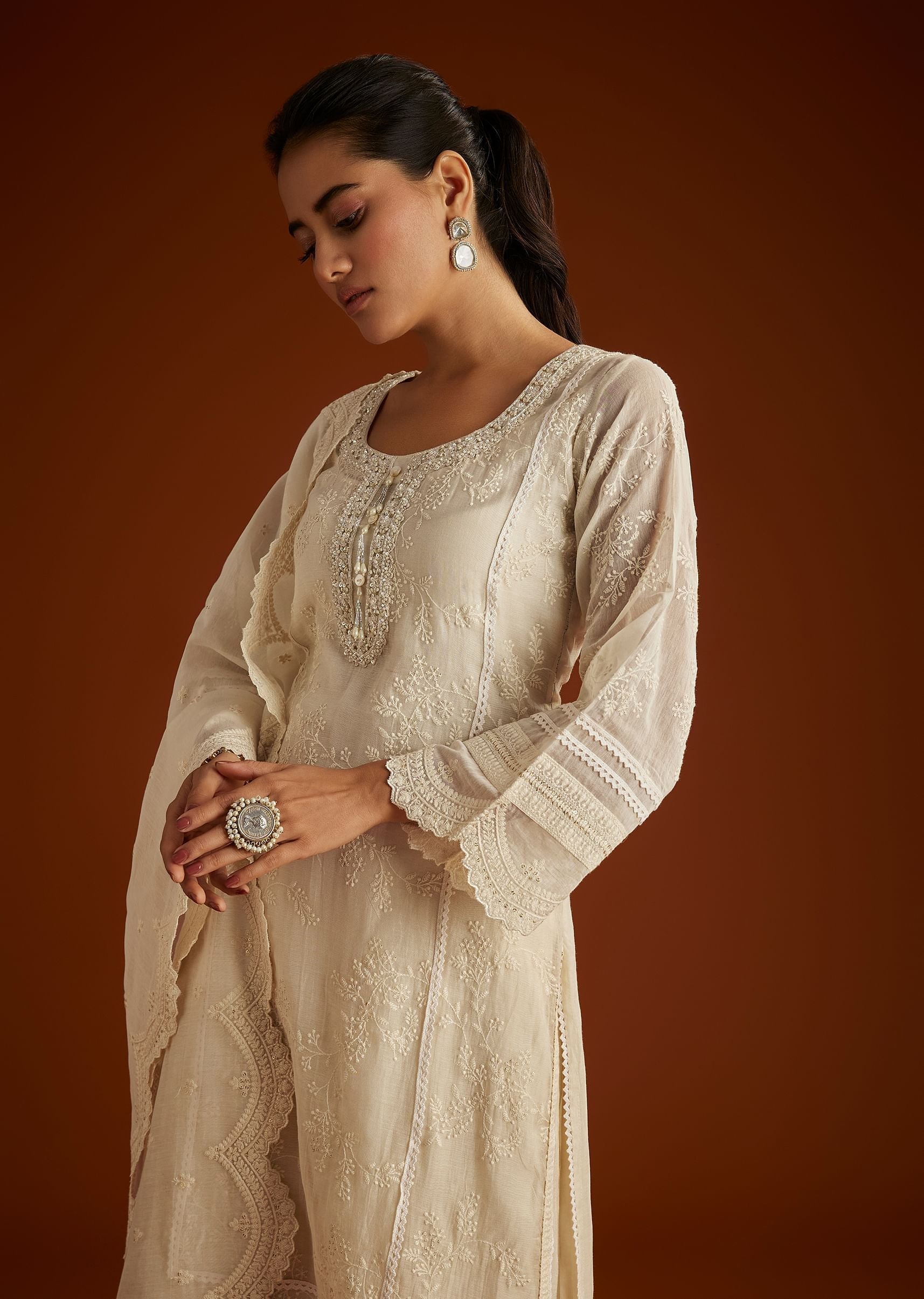 off-white-mul-chanderi-embroidered-kurta-dupatta-set-sg308529-4_6e8ae35f-074f-41eb-a202-c5c9c6d2176d.jpg