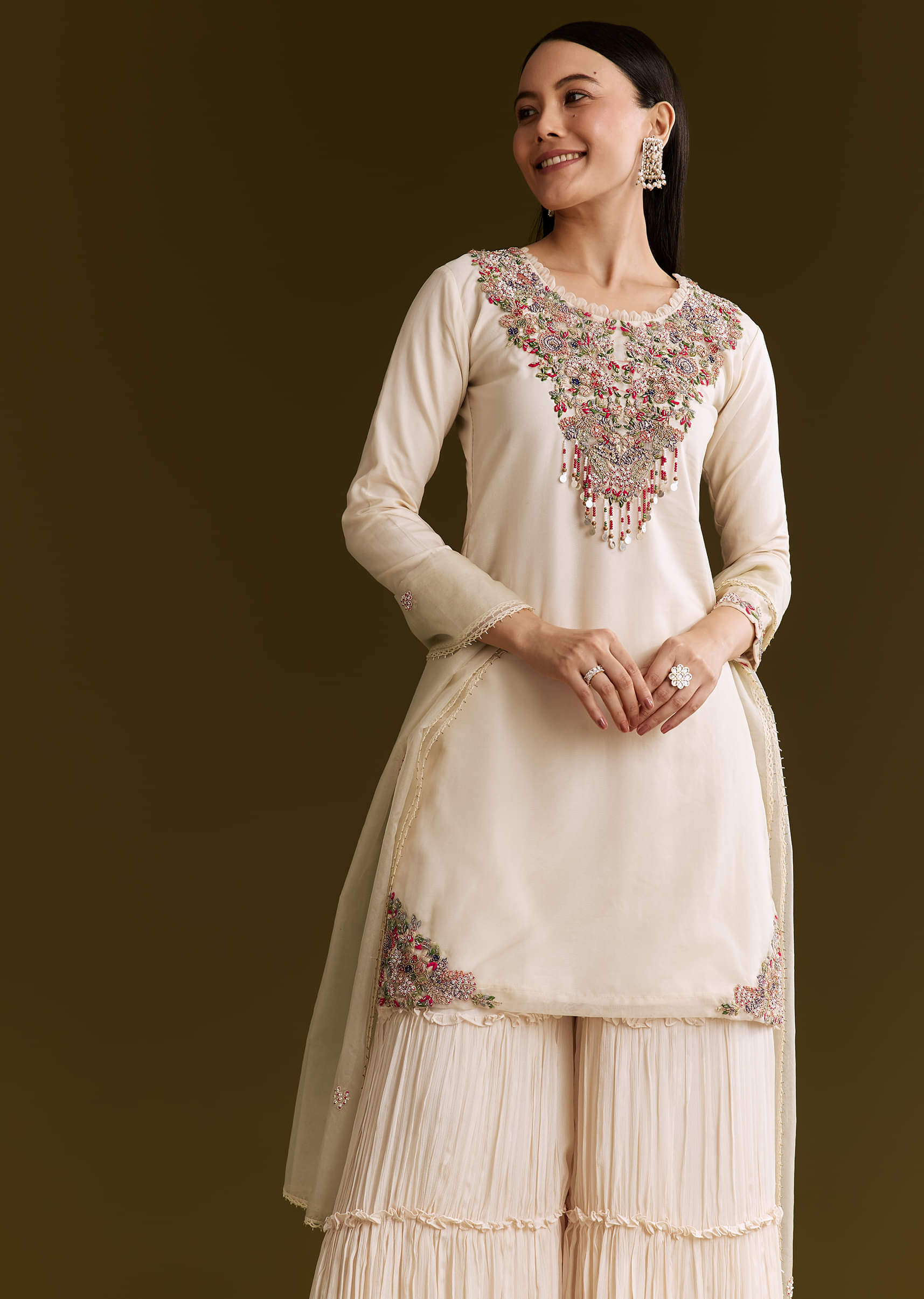 off-white-organza-embroidered-kurta-set-with-dupatta-sg324631-1_2c25c3e4-bef3-4bf3-ab35-371a33bf799e.jpg