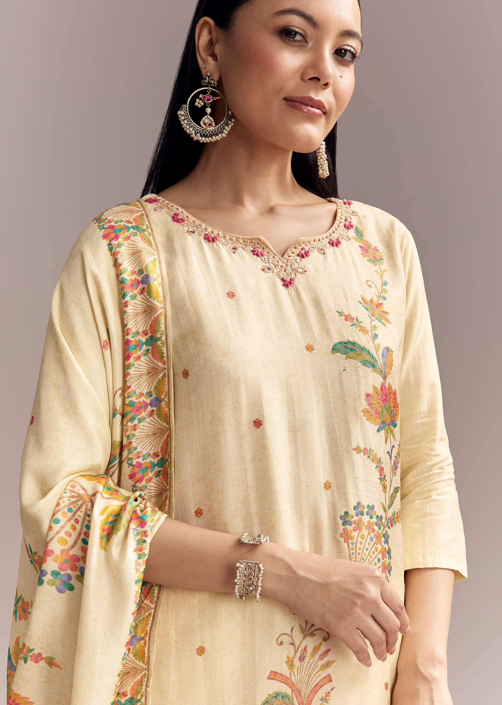off-white-silk-kurta-set-with-floral-print-sg347779-2.jpg