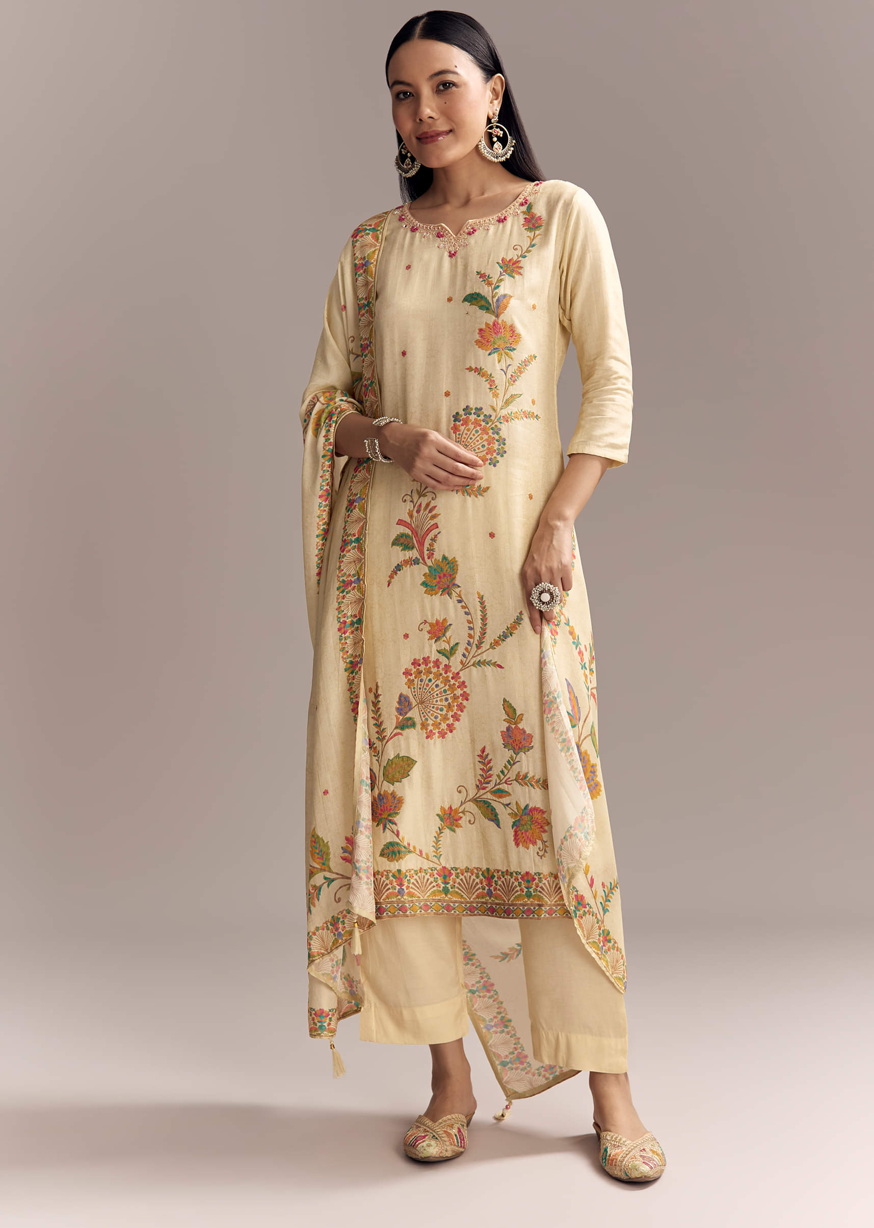 off-white-silk-kurta-set-with-floral-print-sg347779-3.jpg