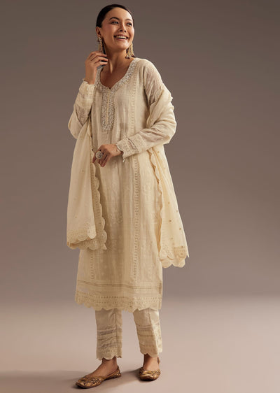 off-white-thread-motiwork-chanderi-kurta-dupatta-set-sg306263-2_470d1b05-5b2e-4d08-8fe1-4a1e353e6614.jpg